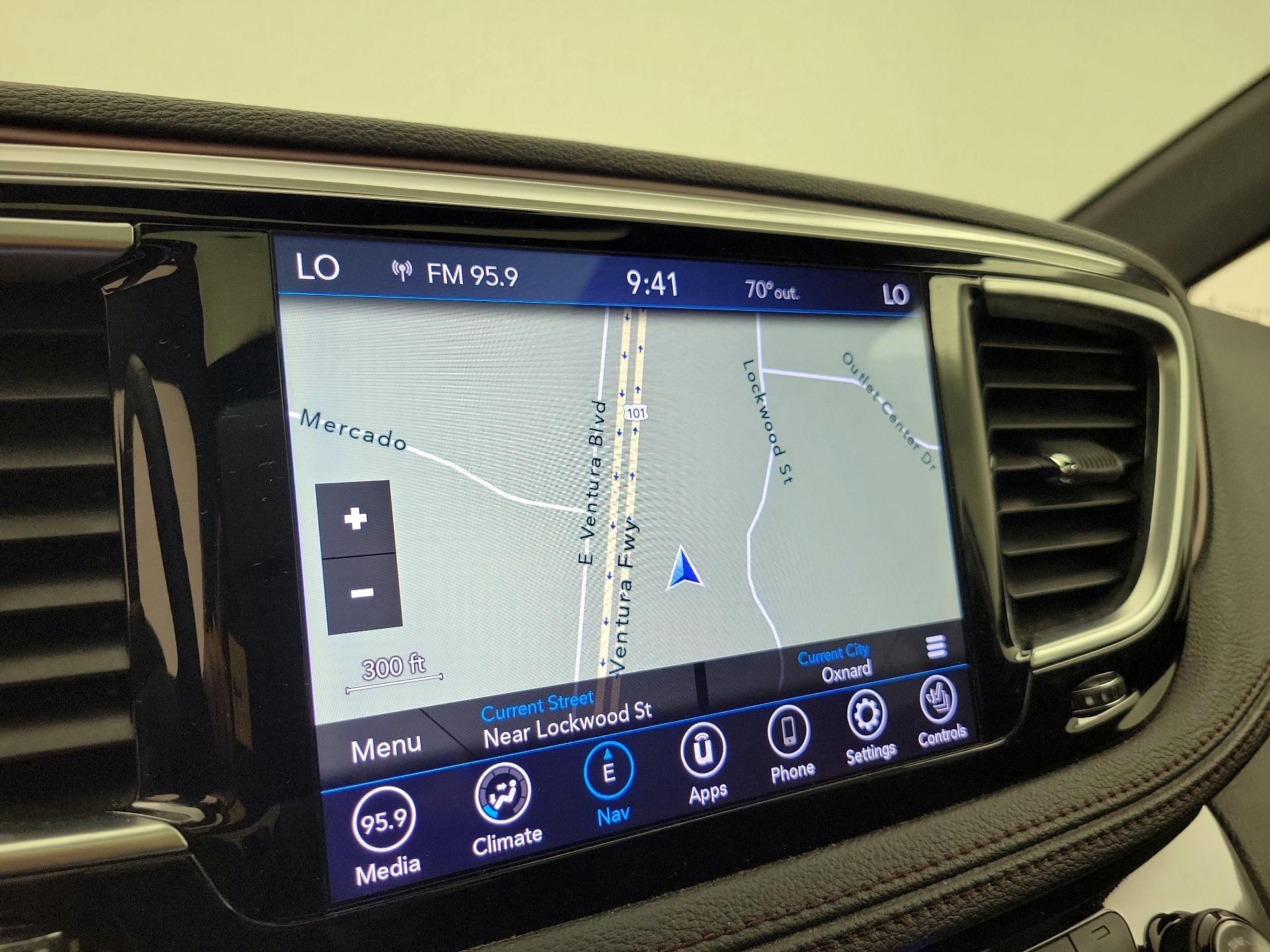 Thumbnail: 2019 Chrysler Pacifica - 14