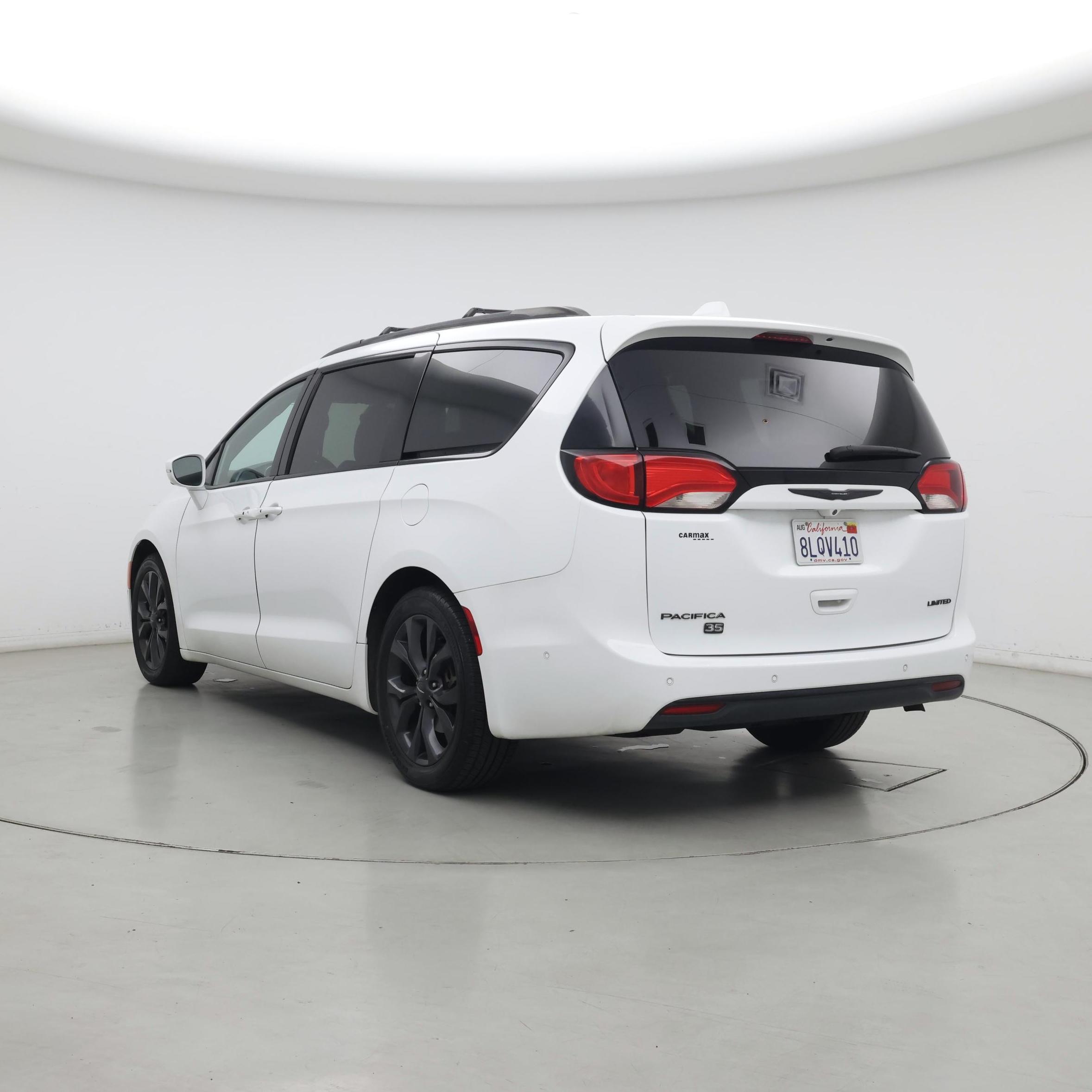Thumbnail: 2019 Chrysler Pacifica - 2