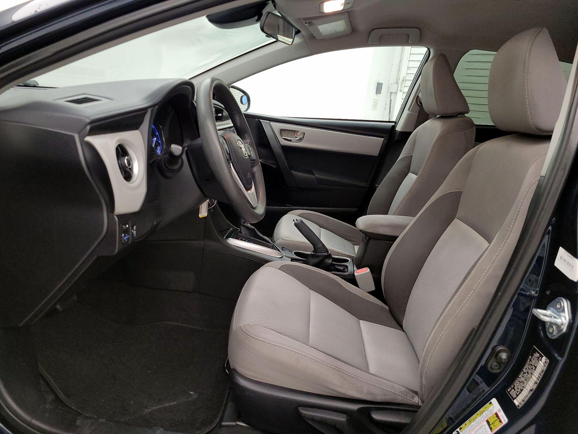 Thumbnail: 2017 Toyota Corolla - 11