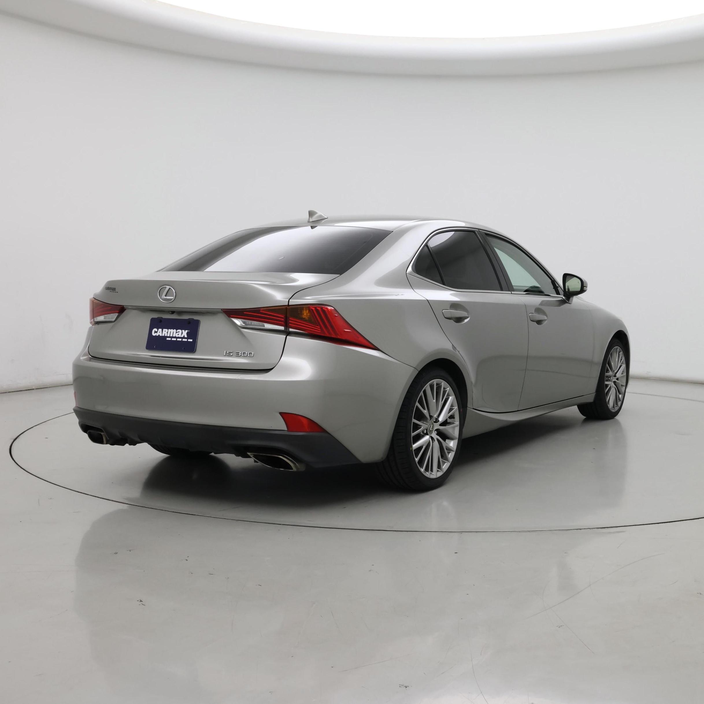 Thumbnail: 2018 Lexus IS - 8