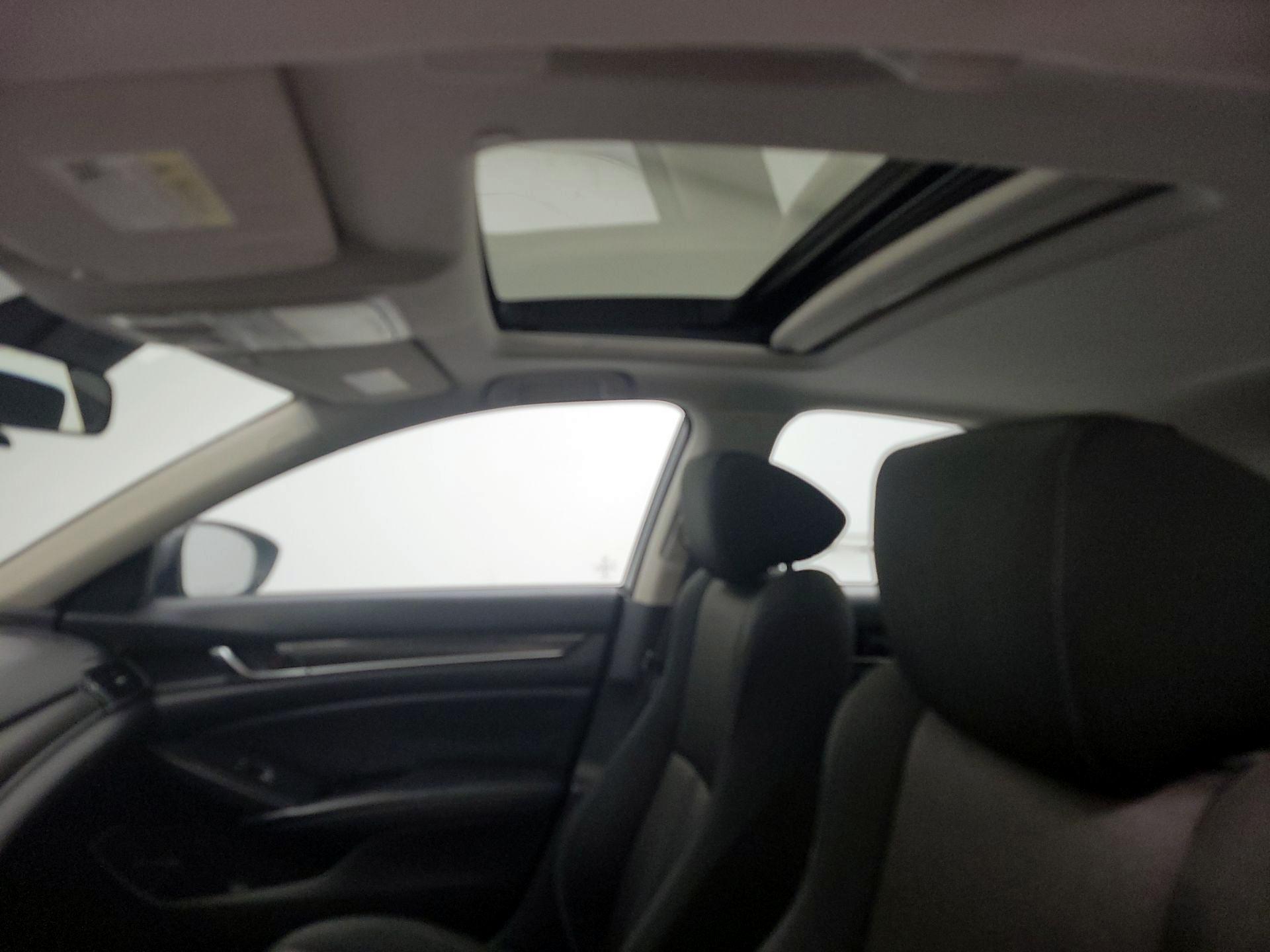 Thumbnail: 2018 Honda Accord - 19