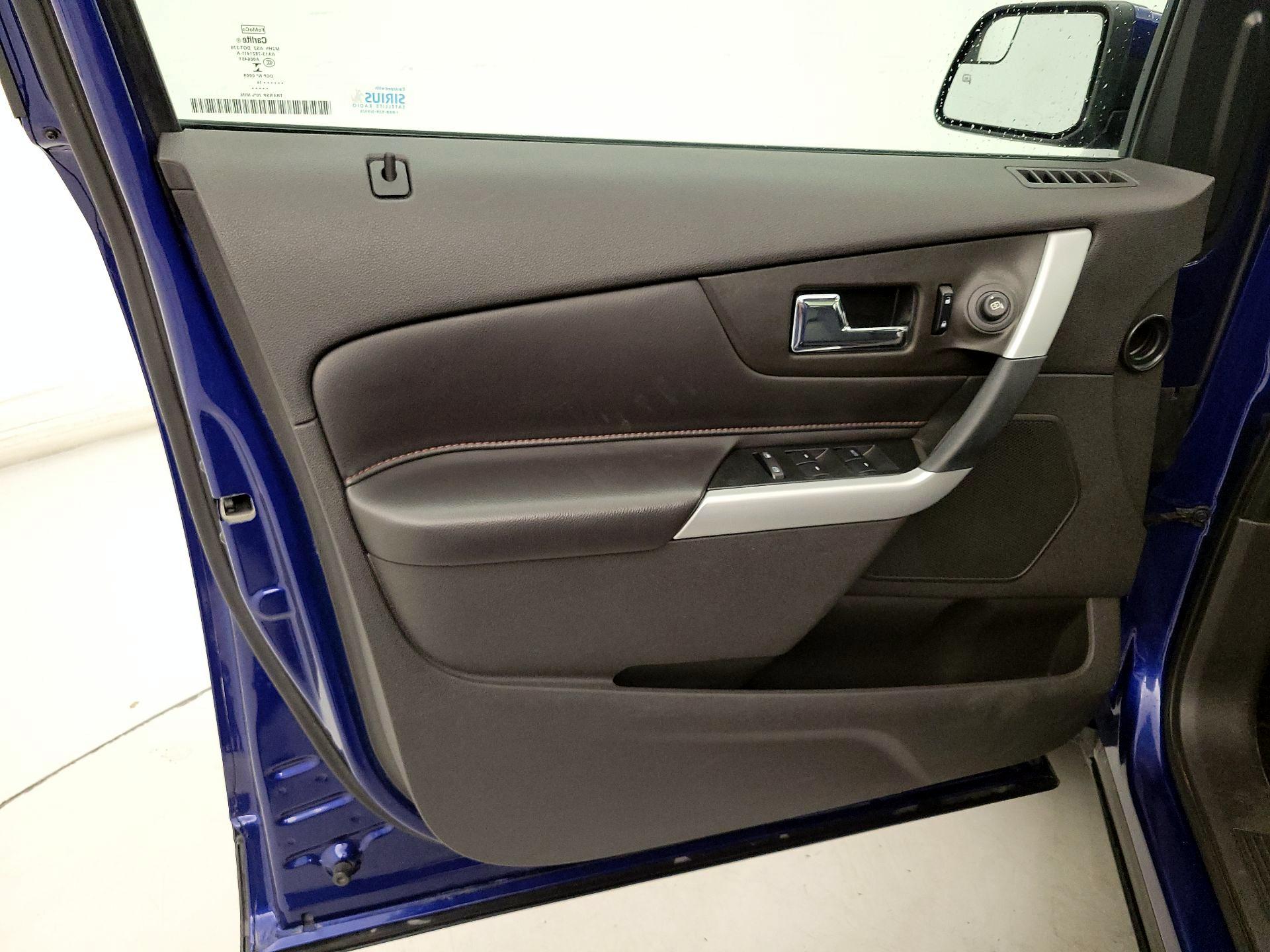 Thumbnail: 2014 Ford Edge - 12