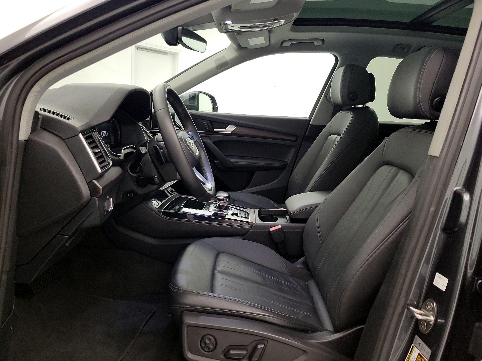 Thumbnail: 2023 Audi Q5 - 11