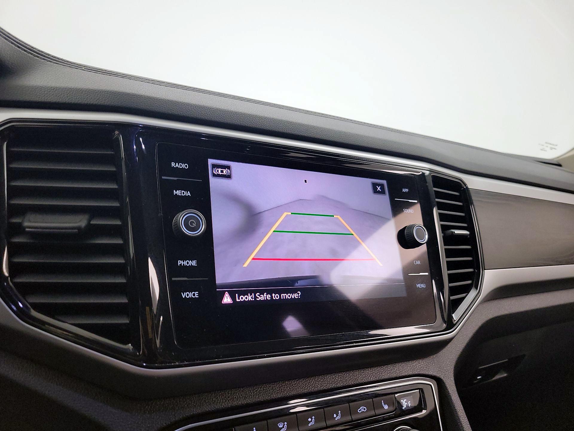 Thumbnail: 2023 Volkswagen Atlas - 14