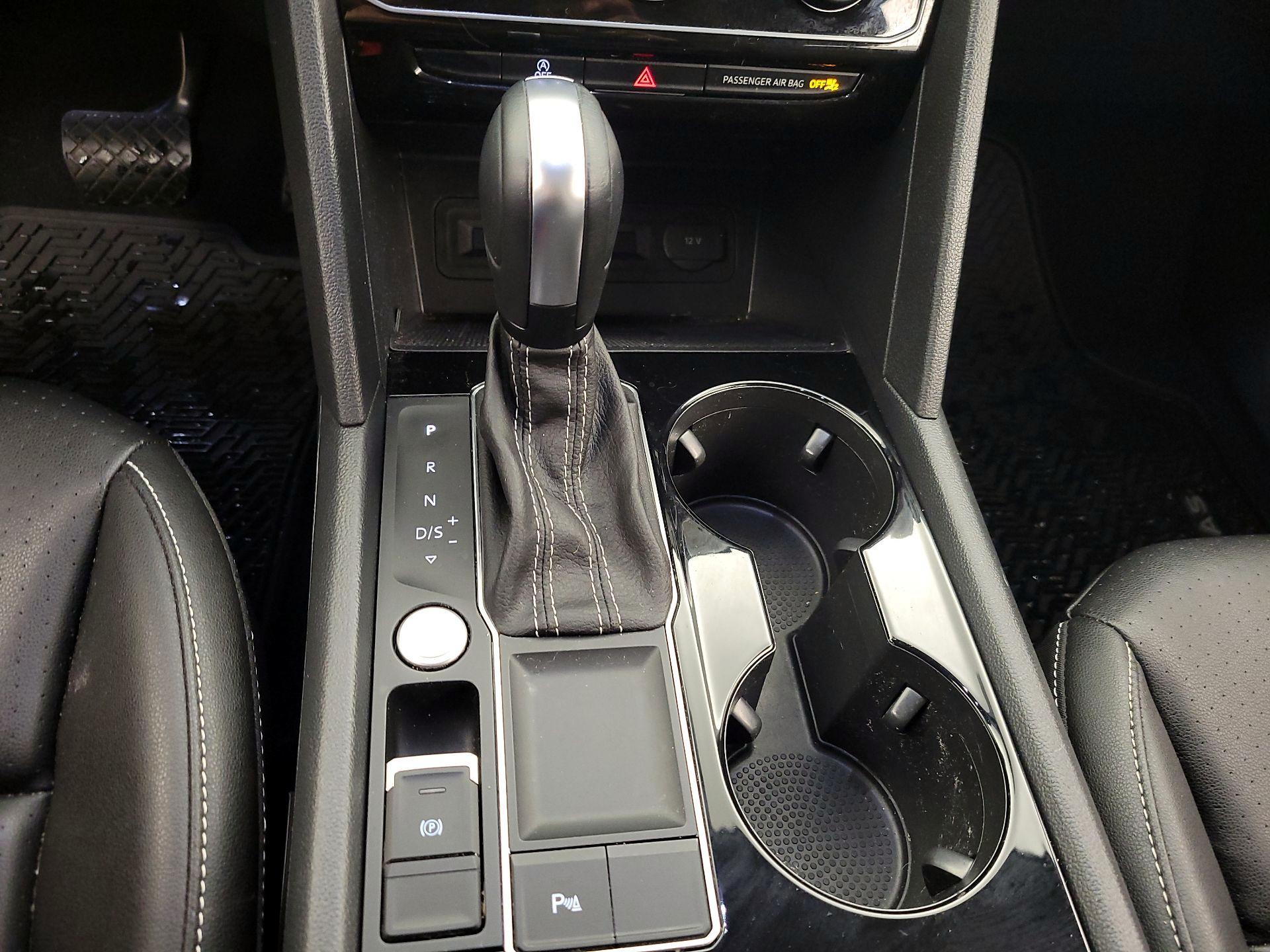 Thumbnail: 2023 Volkswagen Atlas - 17