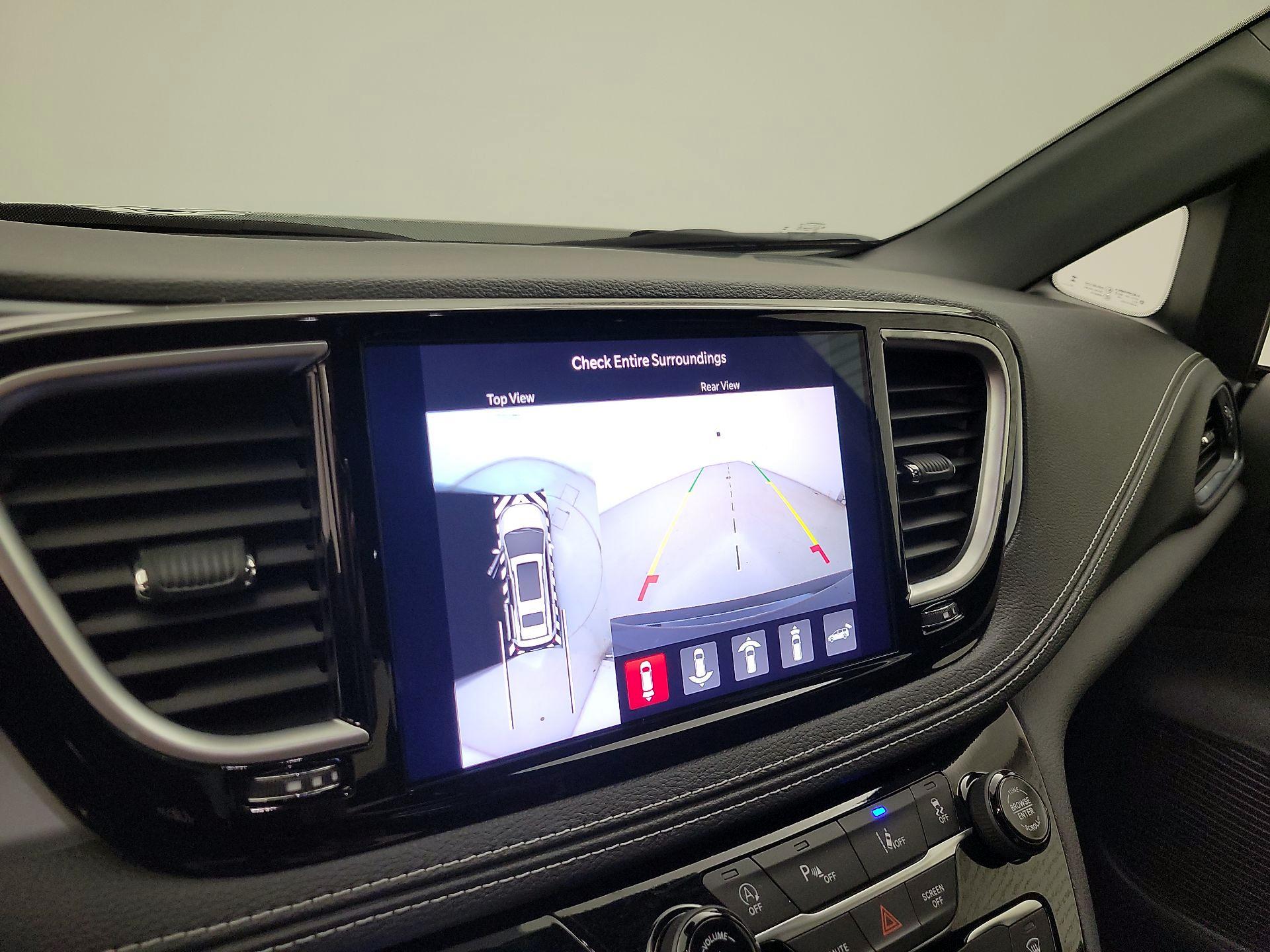 Thumbnail: 2026 Chrysler Pacifica - 14