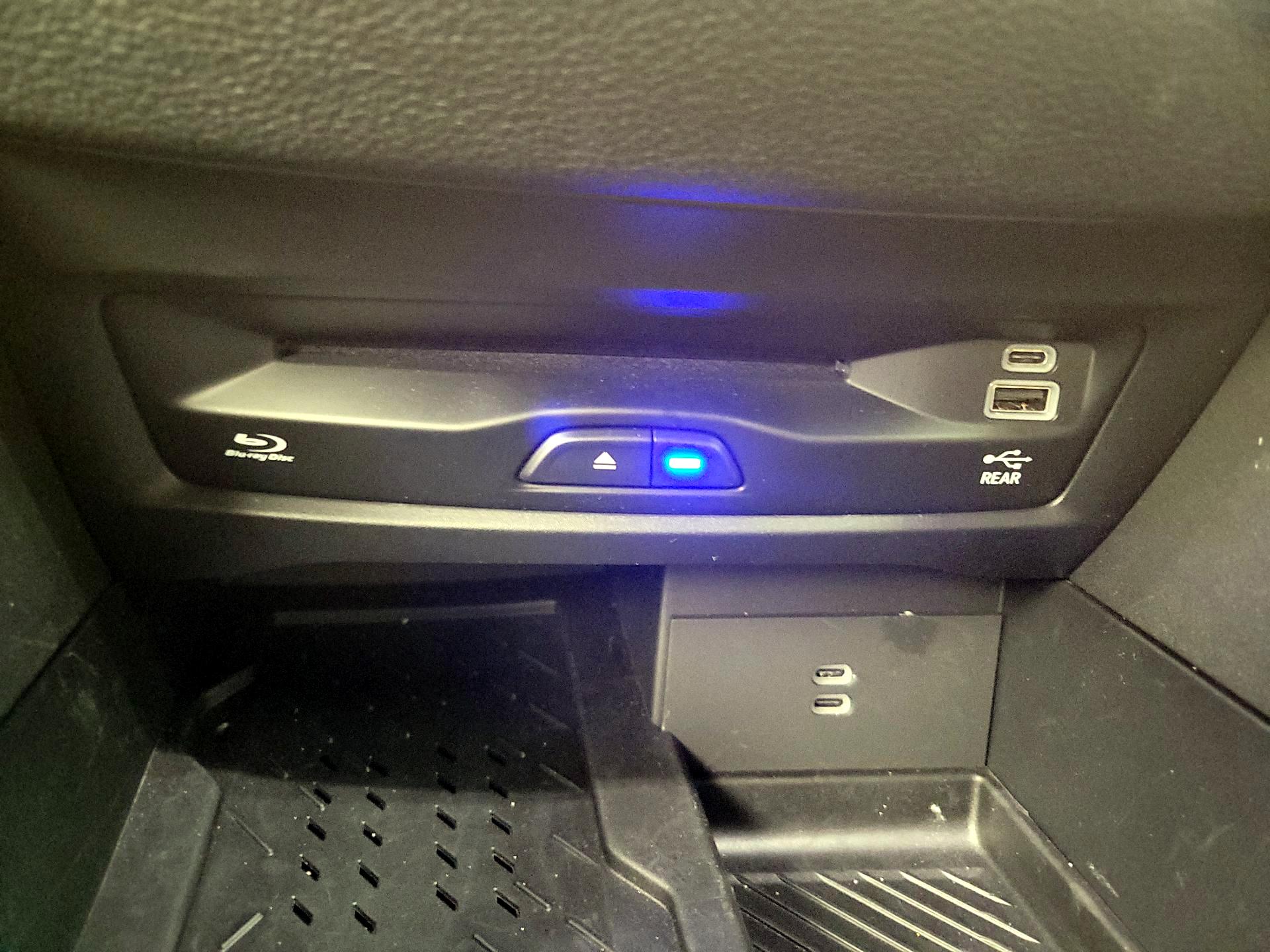 Thumbnail: 2026 Chrysler Pacifica - 18