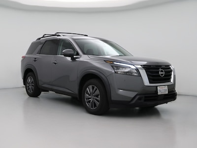2023 Nissan Pathfinder SV