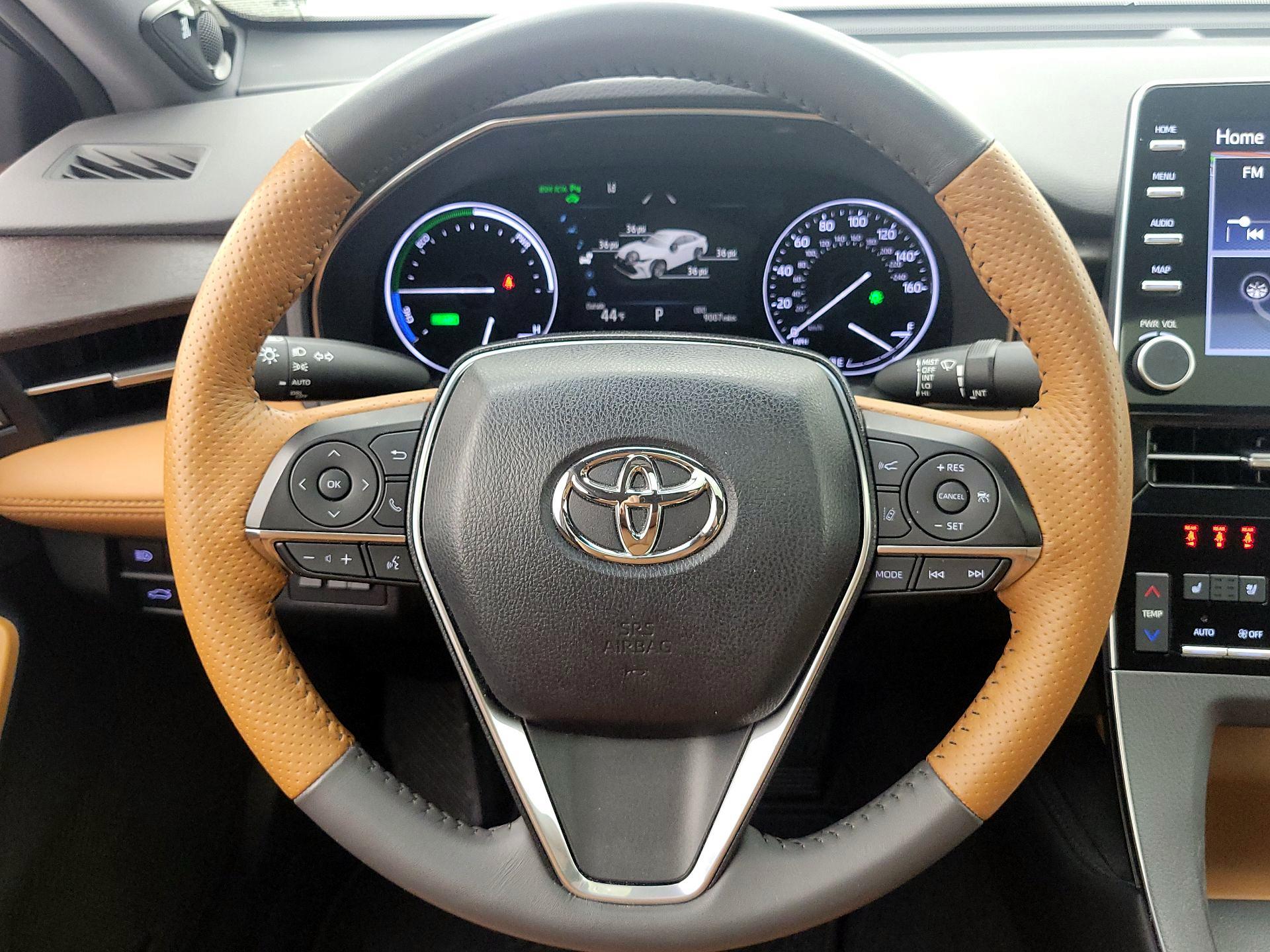 Thumbnail: 2019 Toyota Avalon - 10