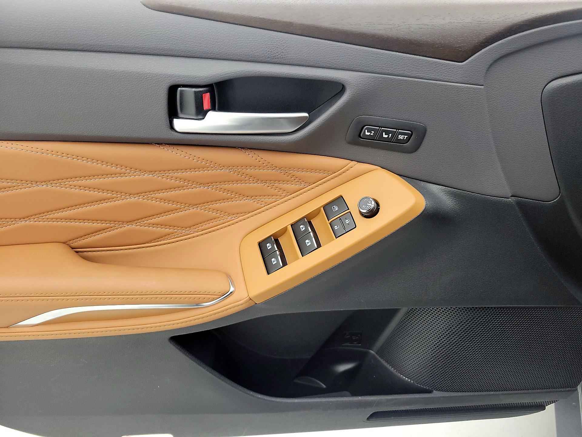 Thumbnail: 2019 Toyota Avalon - 12