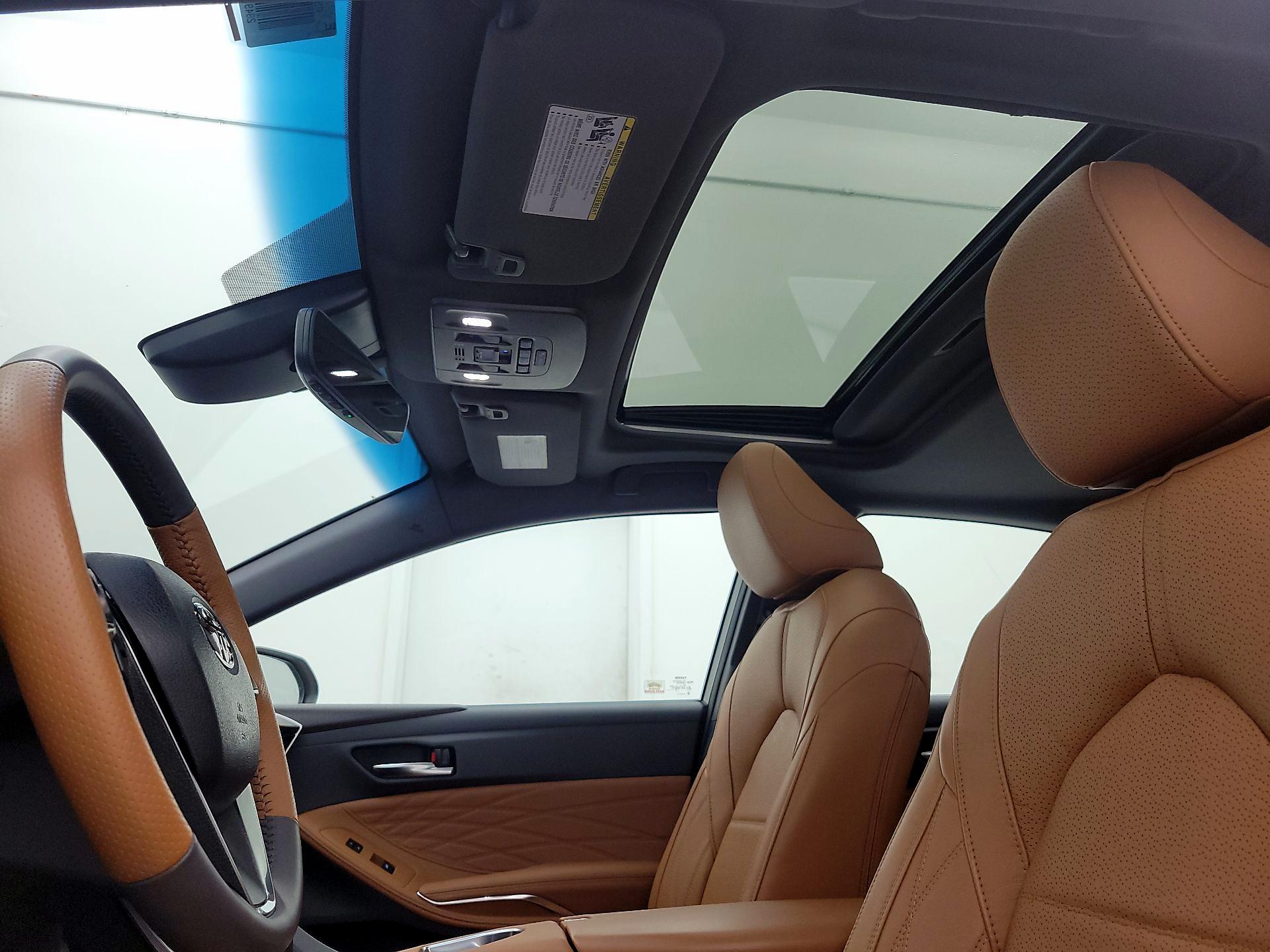 Thumbnail: 2019 Toyota Avalon - 20