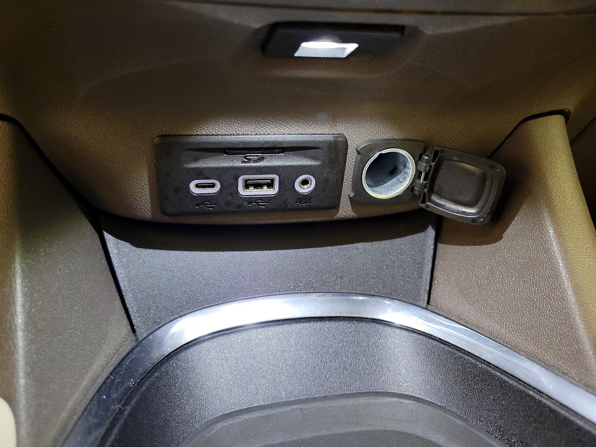 Thumbnail: 2024 Chevrolet Malibu - 18