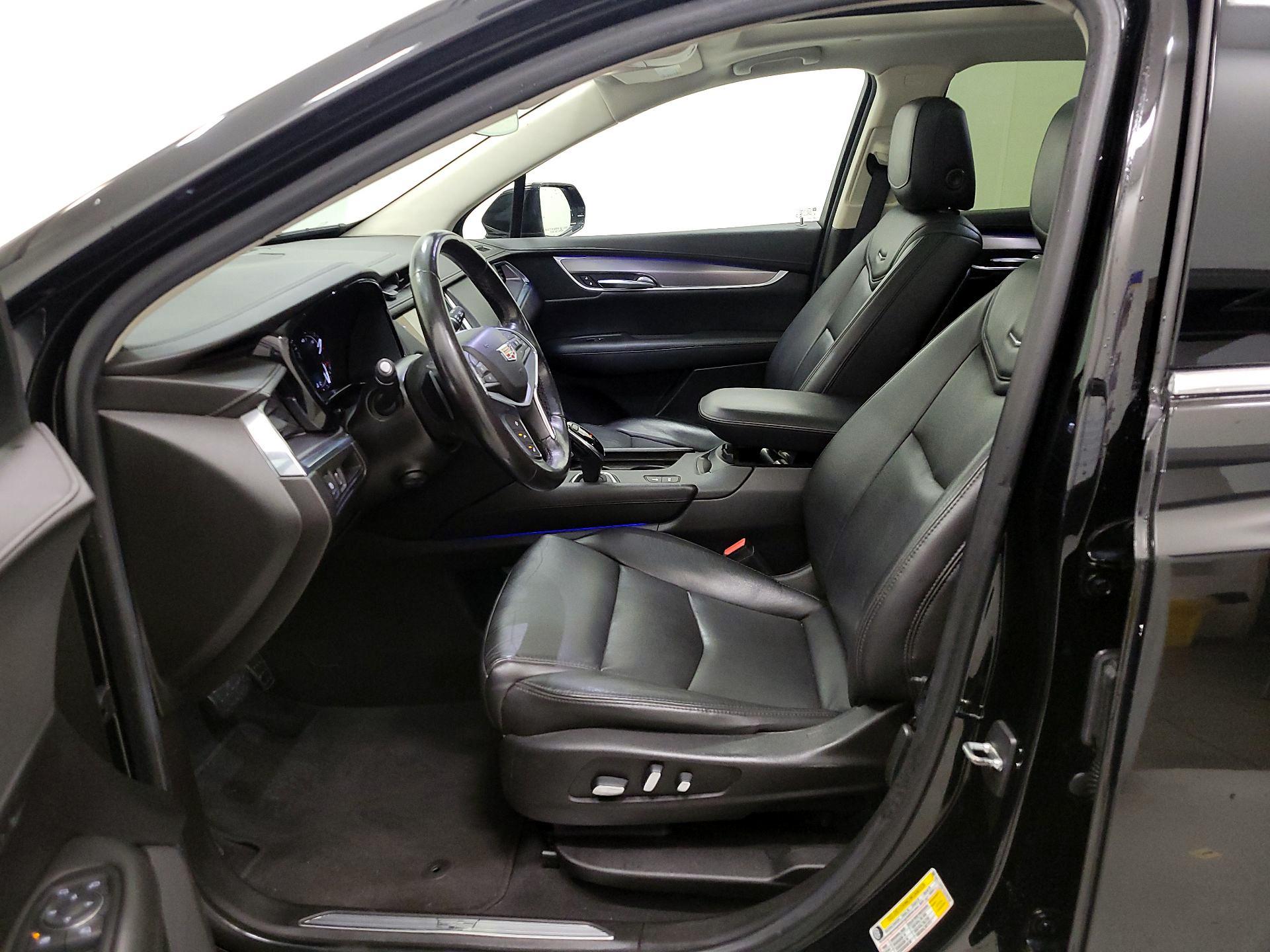 Thumbnail: 2019 Cadillac XT5 - 11