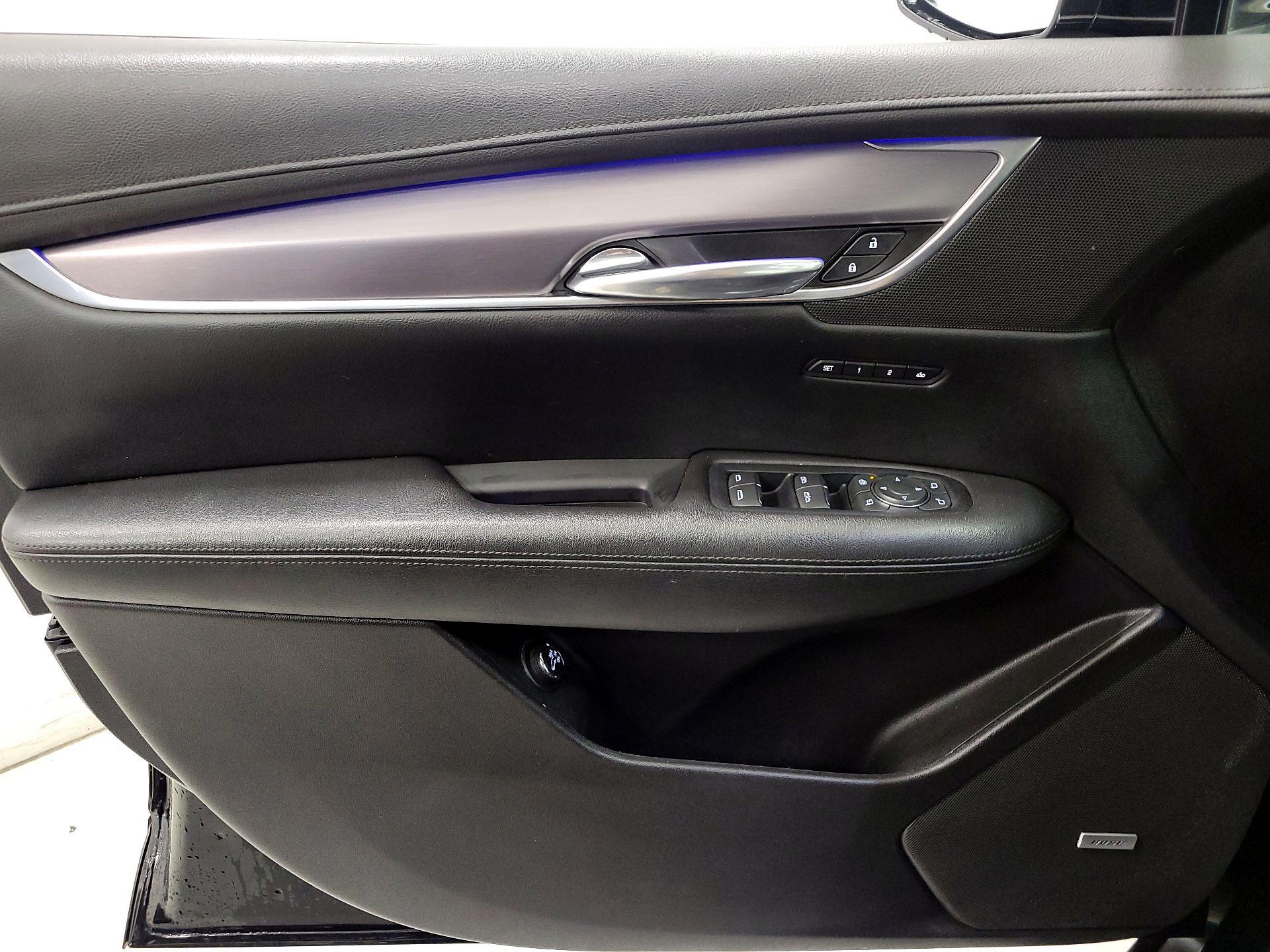 Thumbnail: 2019 Cadillac XT5 - 12