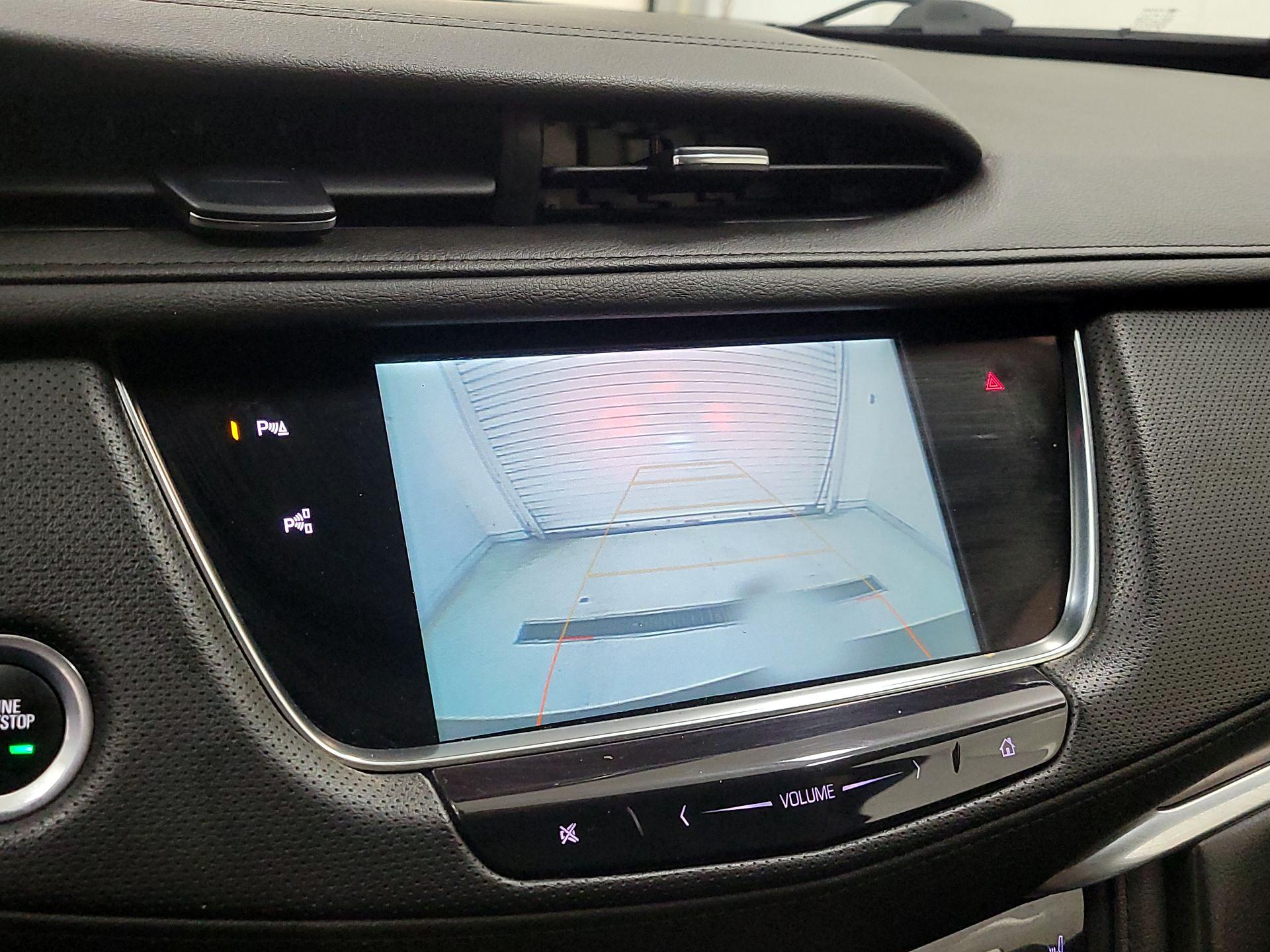 Thumbnail: 2019 Cadillac XT5 - 15