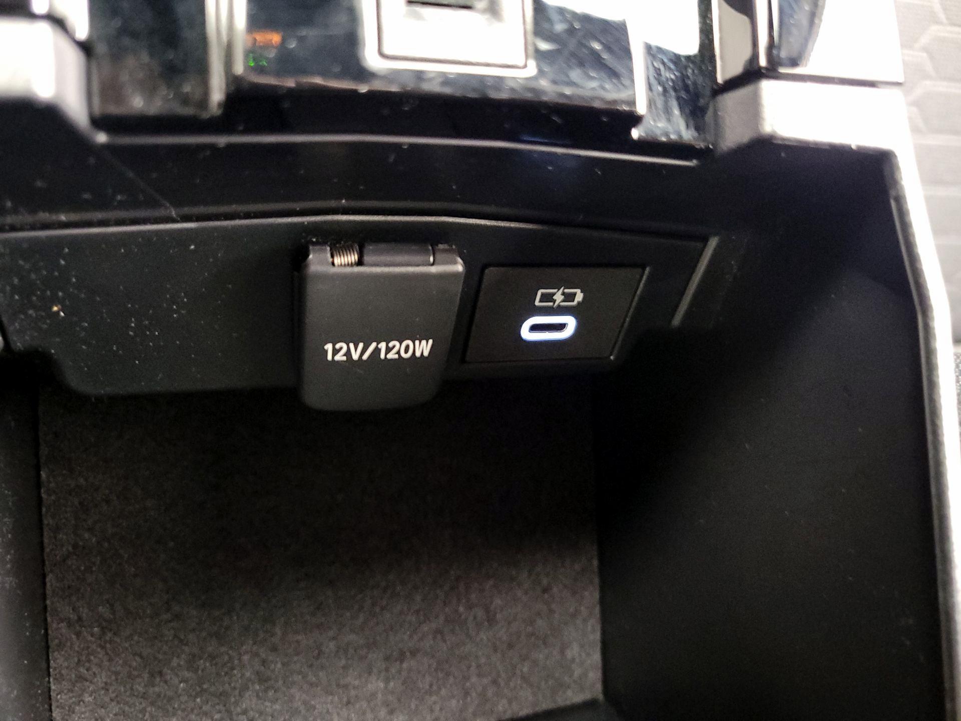 Thumbnail: 2023 Toyota Corolla - 18