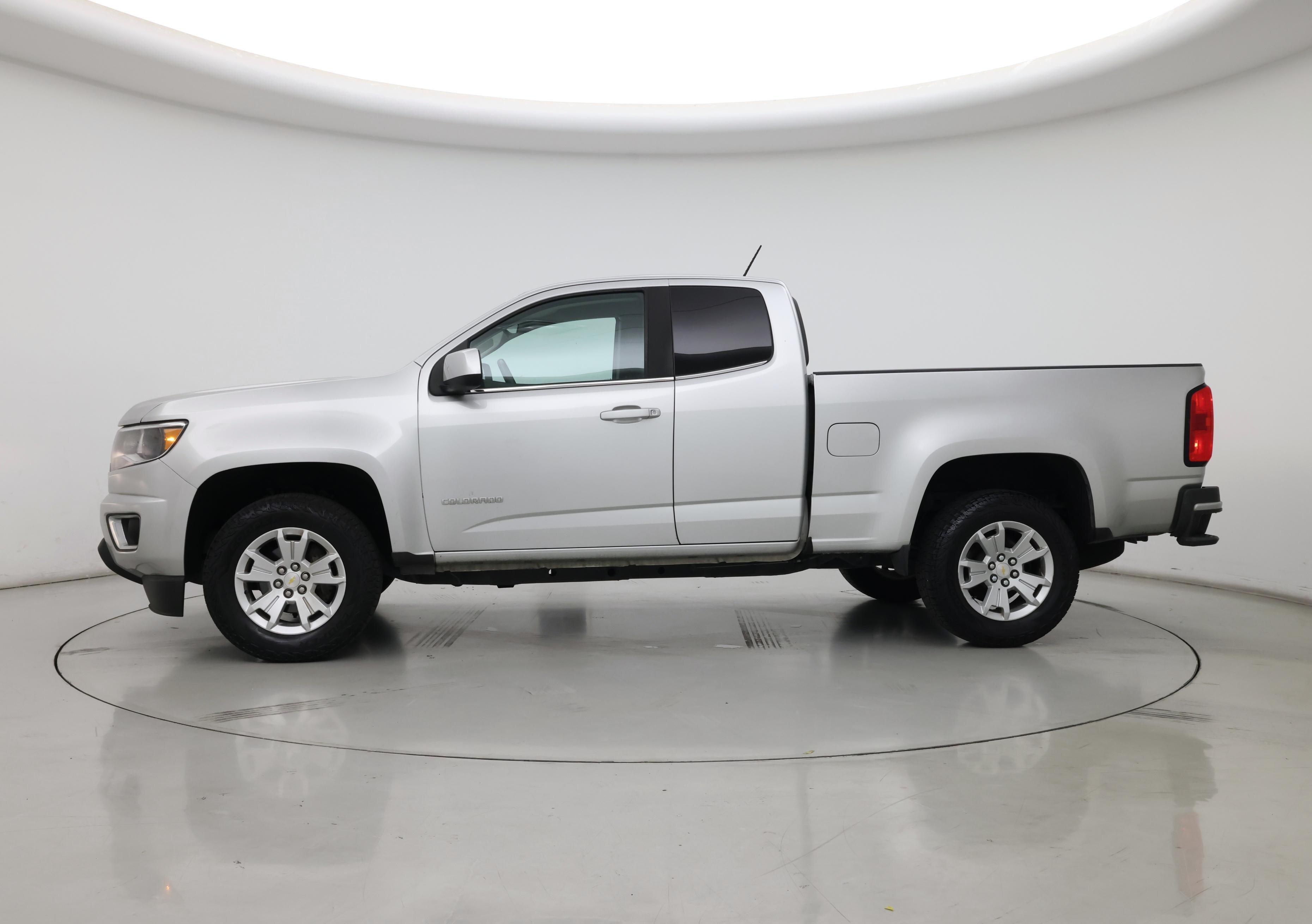 Thumbnail: 2018 Chevrolet Colorado - 3