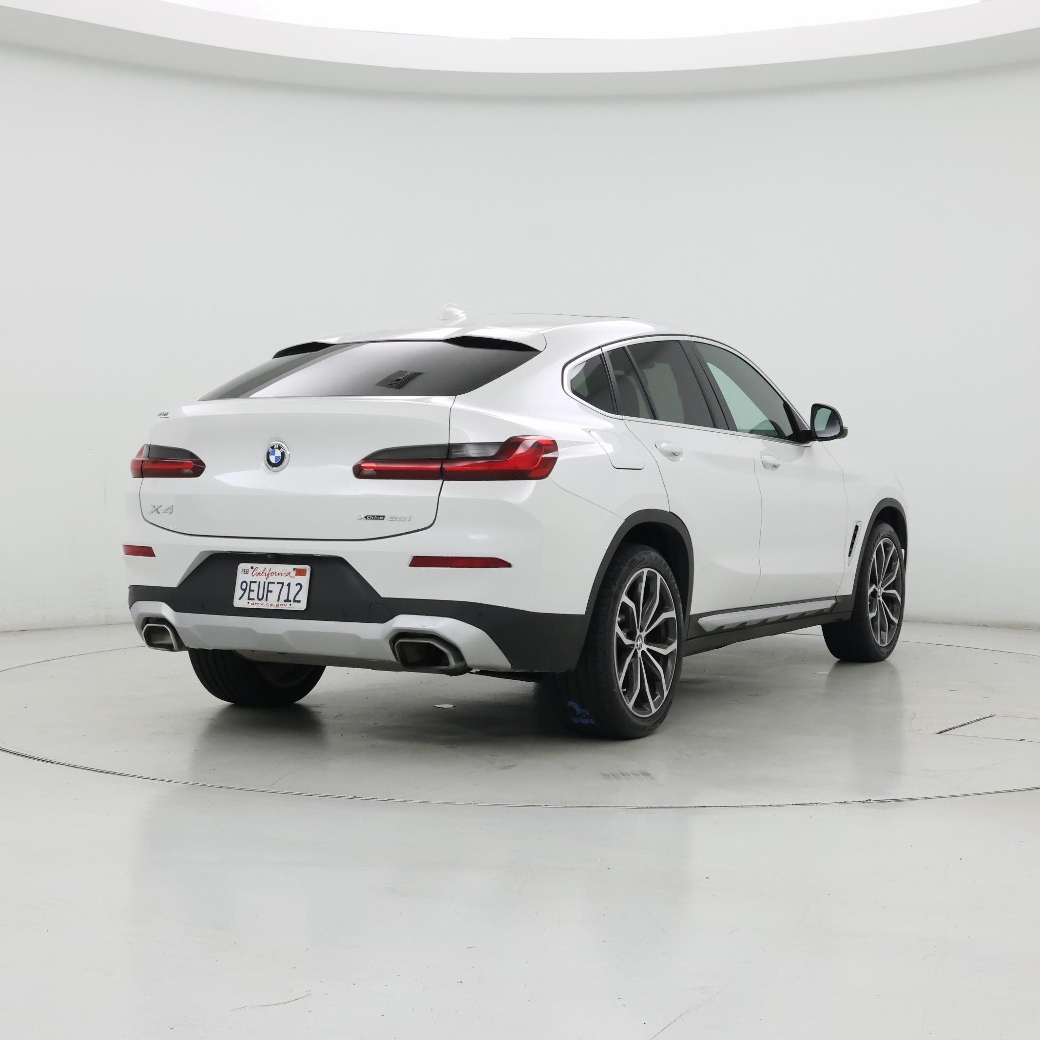 Thumbnail: 2023 BMW X4 - 8