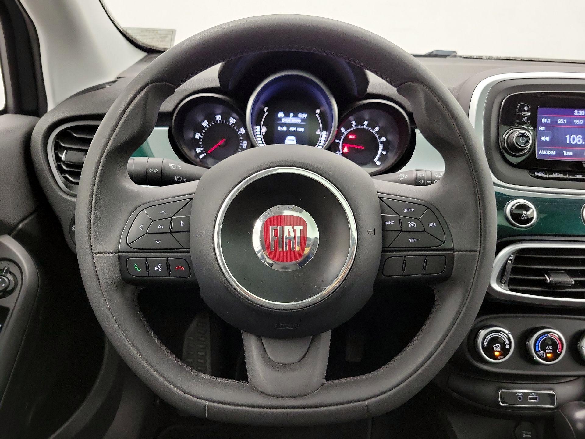 Thumbnail: 2016 Fiat 500X - 10