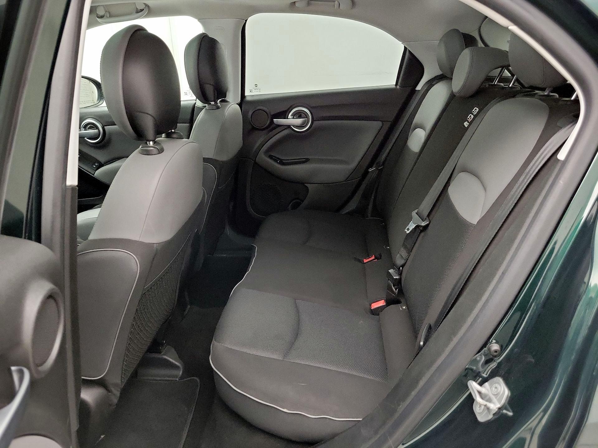 Thumbnail: 2016 Fiat 500X - 19