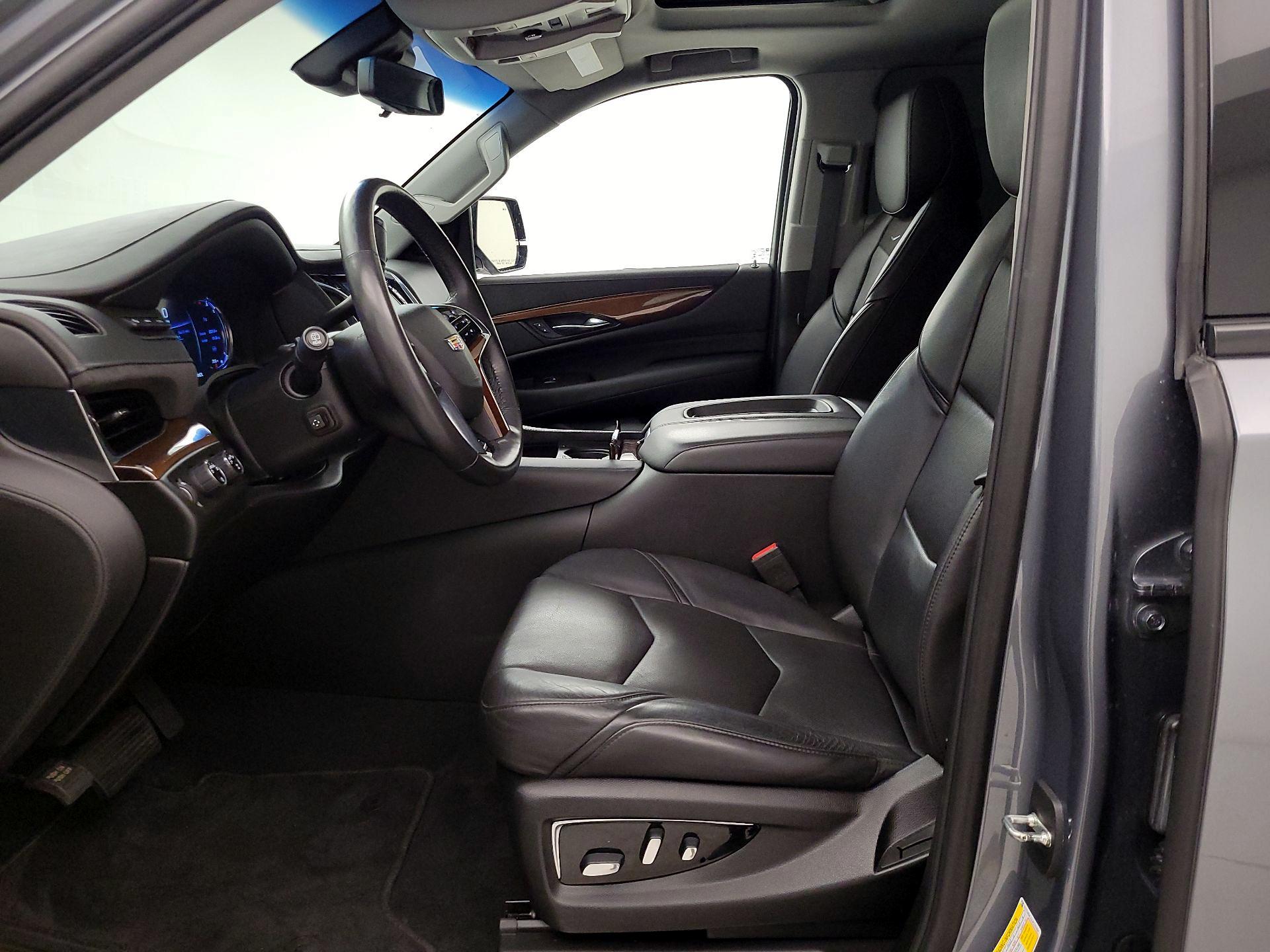 Thumbnail: 2020 Cadillac Escalade - 11