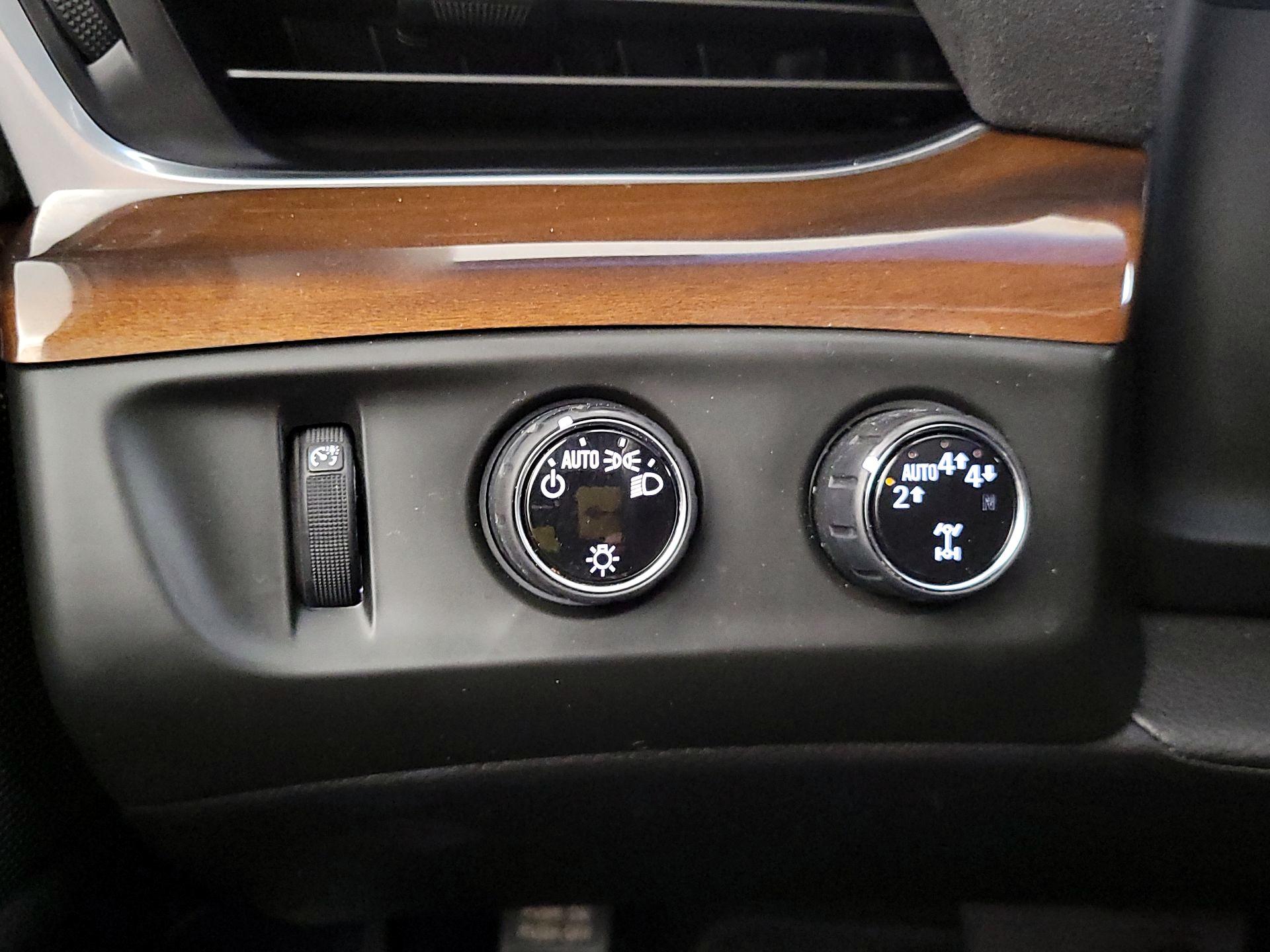 Thumbnail: 2020 Cadillac Escalade - 13
