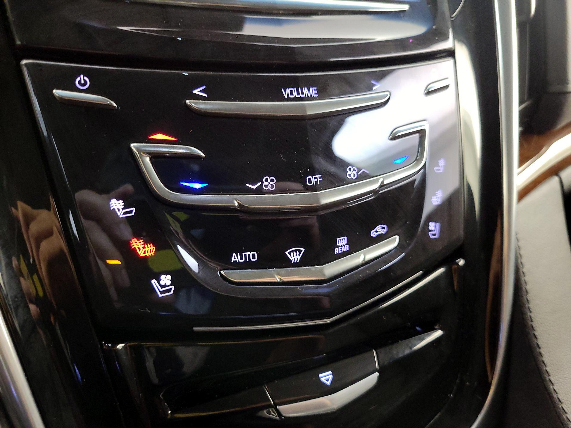 Thumbnail: 2020 Cadillac Escalade - 17
