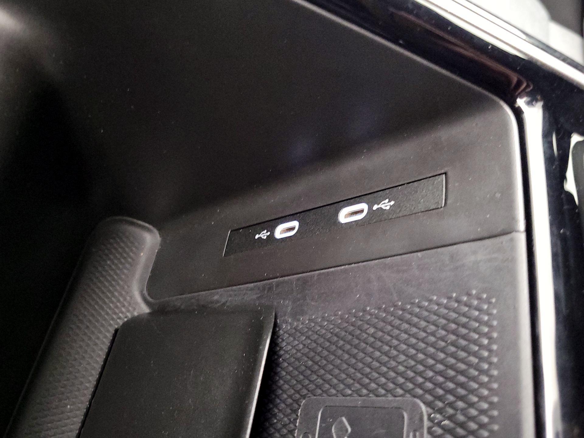 Thumbnail: 2023 Volkswagen ID.4 - 18