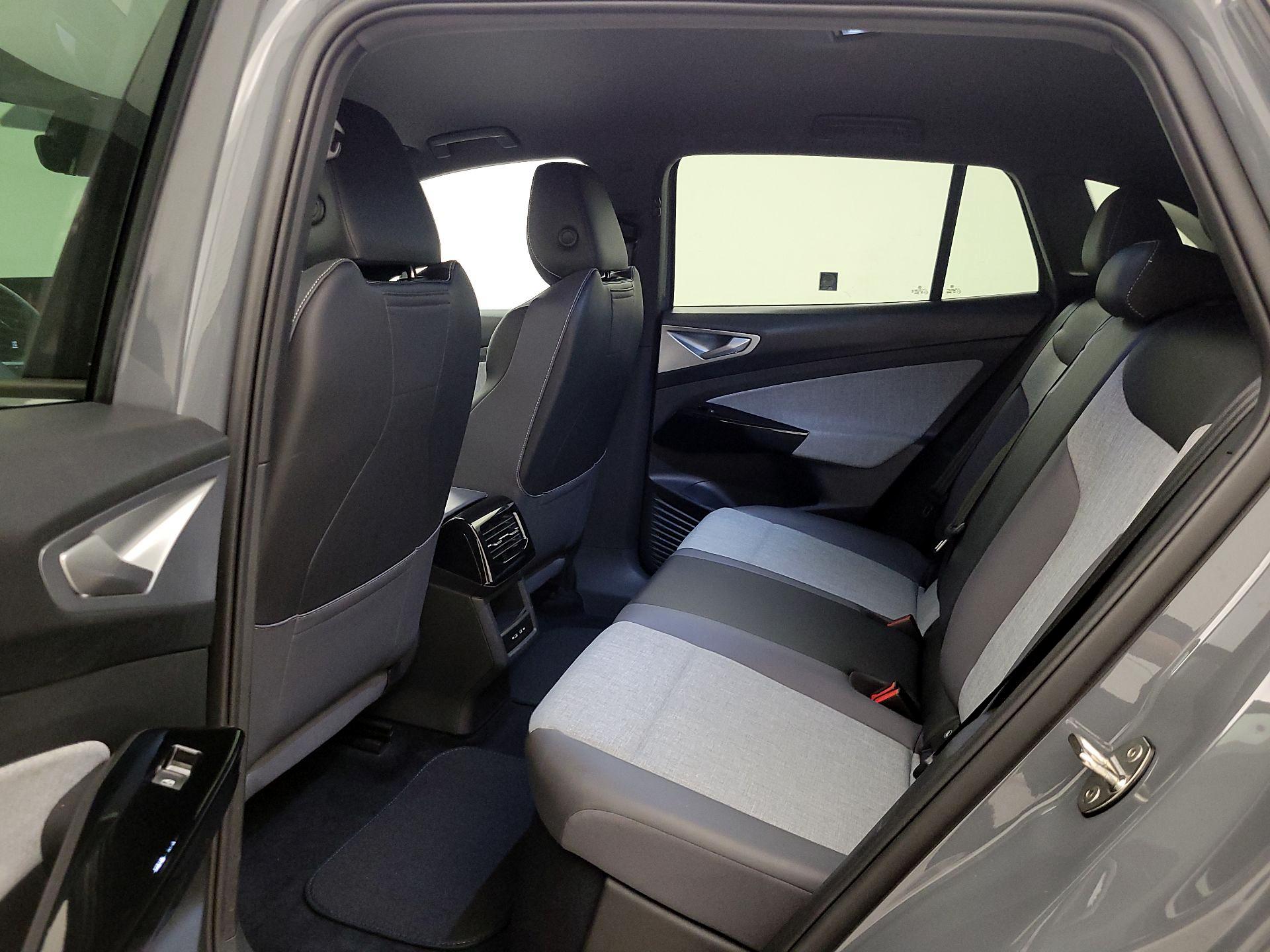 Thumbnail: 2023 Volkswagen ID.4 - 19