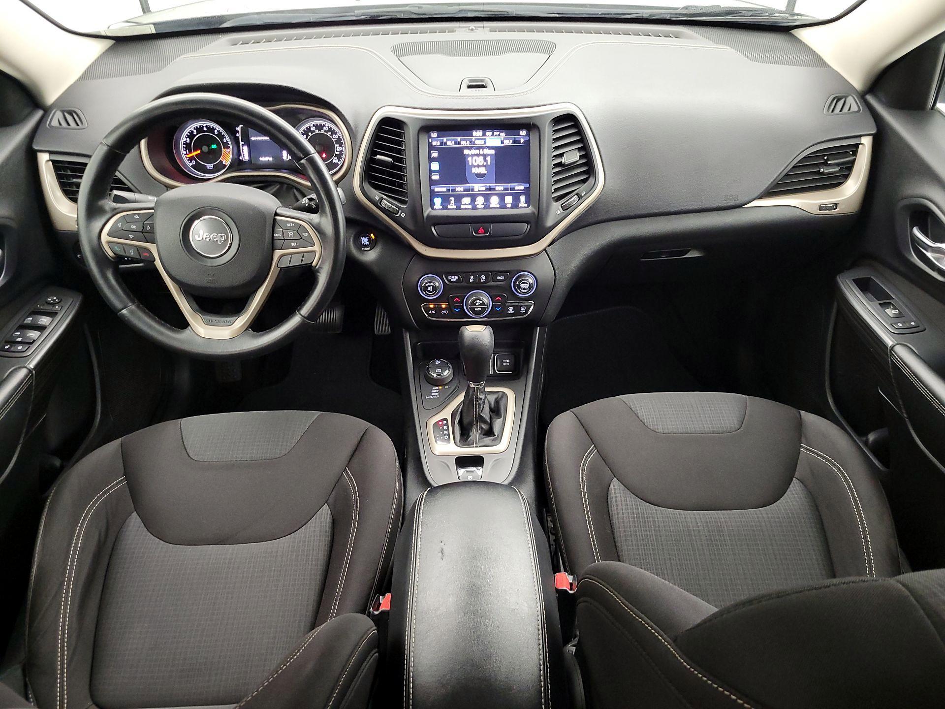 Thumbnail: 2015 Jeep Cherokee - 9