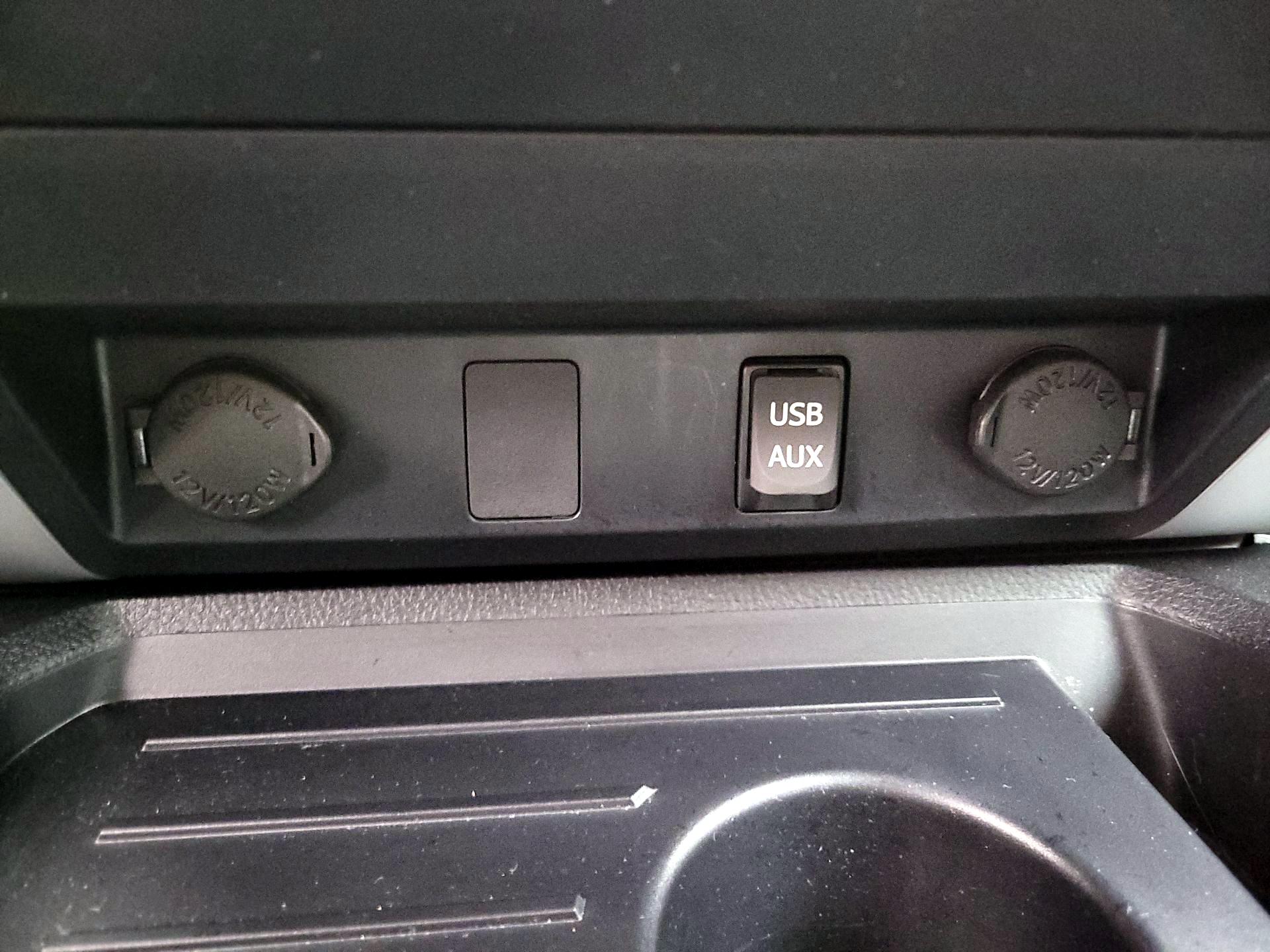 Thumbnail: 2017 Toyota Tundra - 19