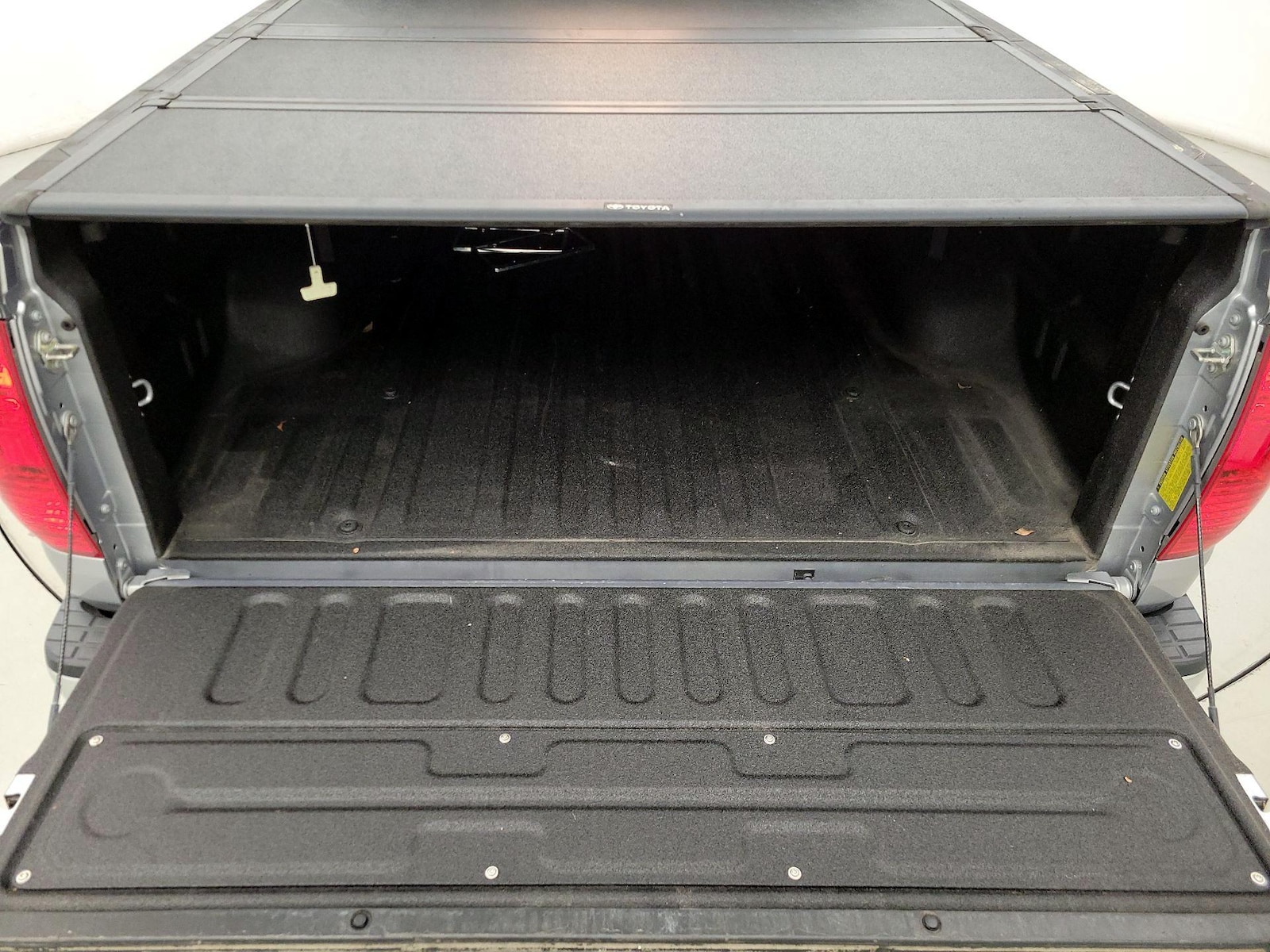2017 Toyota Tundra Limited - Photo 22