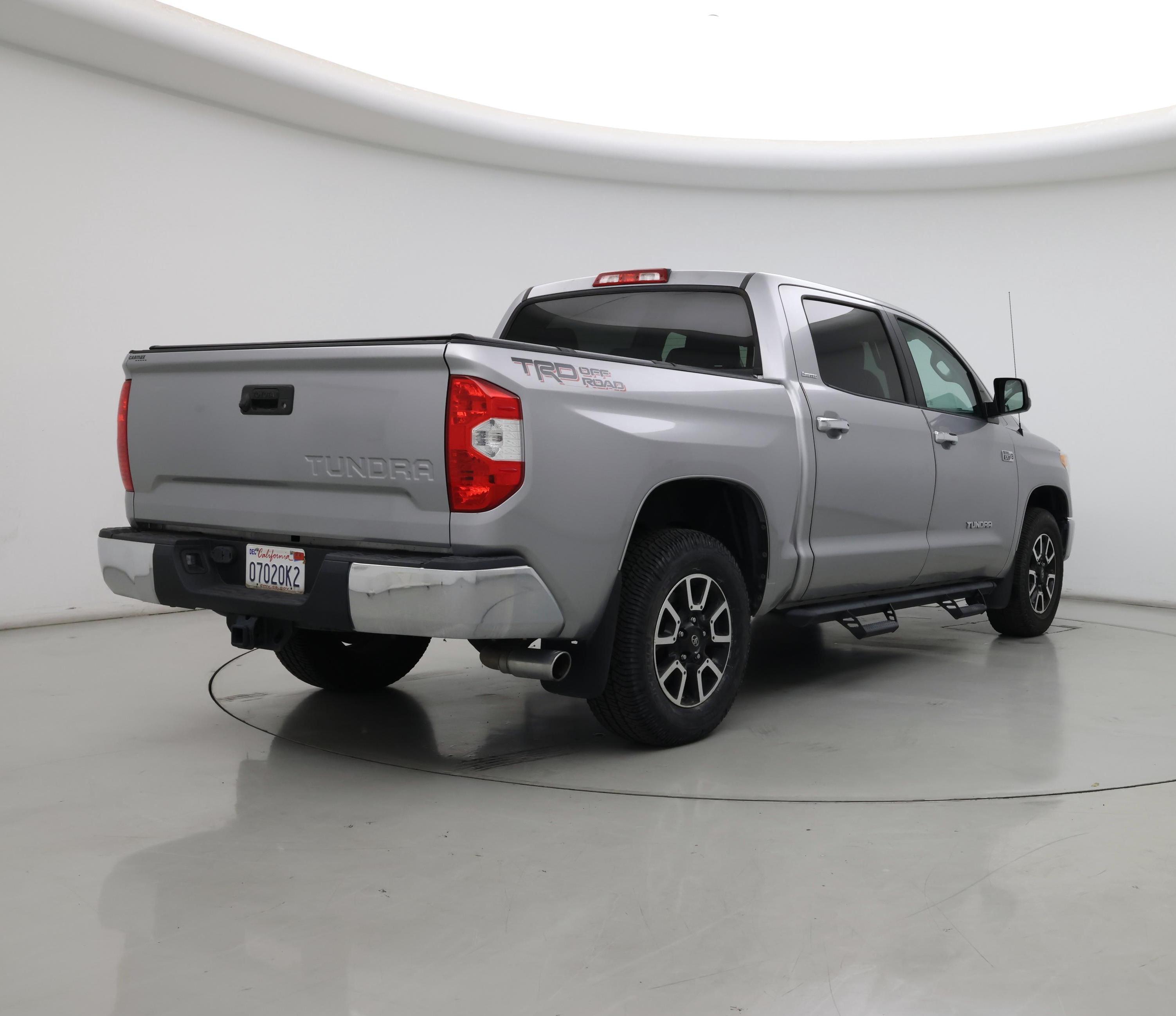 Thumbnail: 2017 Toyota Tundra - 8