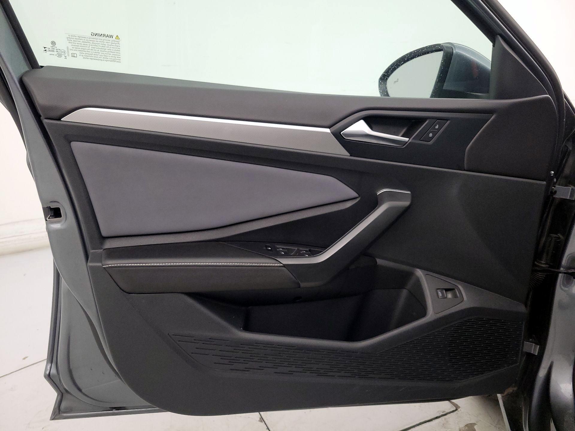 Thumbnail: 2025 Volkswagen Jetta - 12