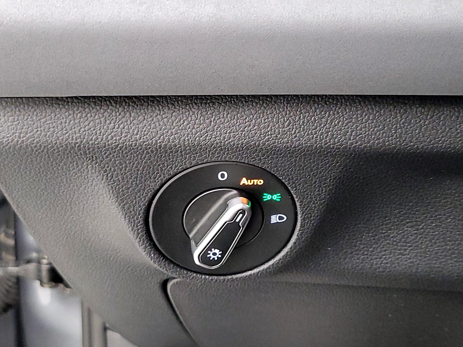 Thumbnail: 2025 Volkswagen Jetta - 13