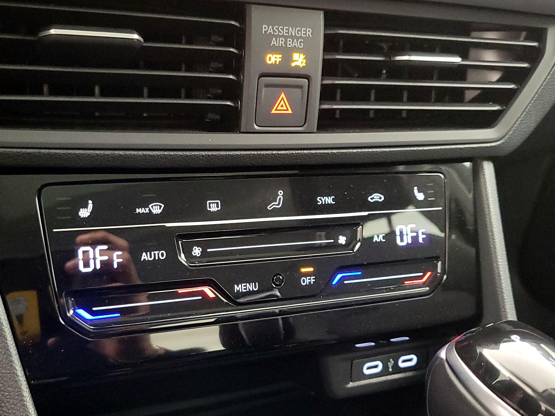 Thumbnail: 2025 Volkswagen Jetta - 16