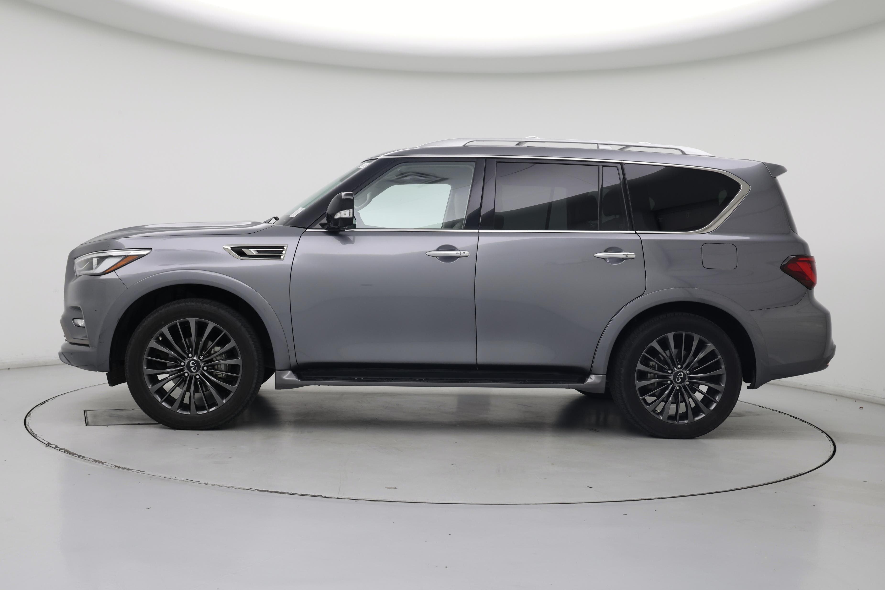 Thumbnail: 2021 INFINITI QX80 - 3