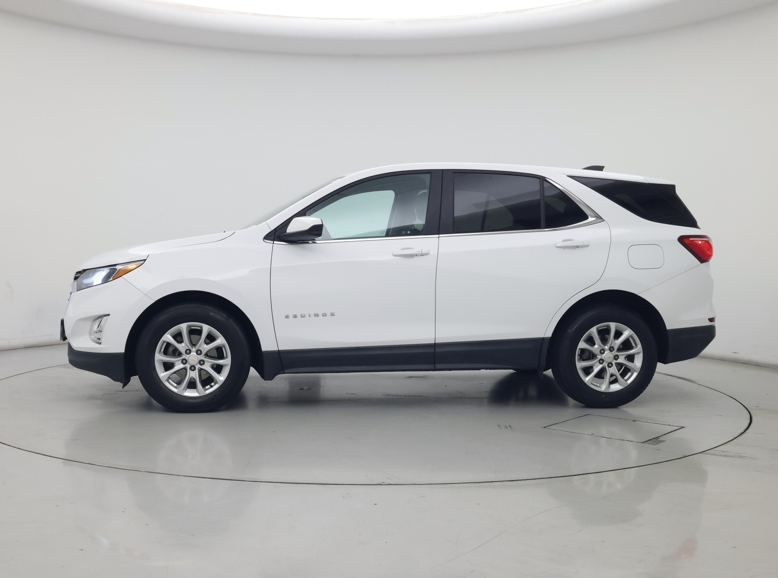 Thumbnail: 2020 Chevrolet Equinox - 3