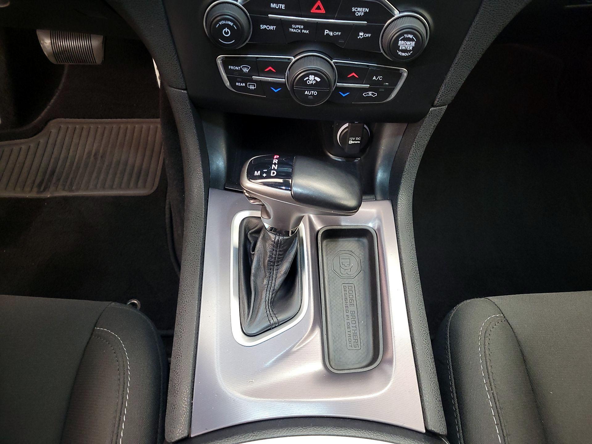 Thumbnail: 2019 Dodge Charger - 17