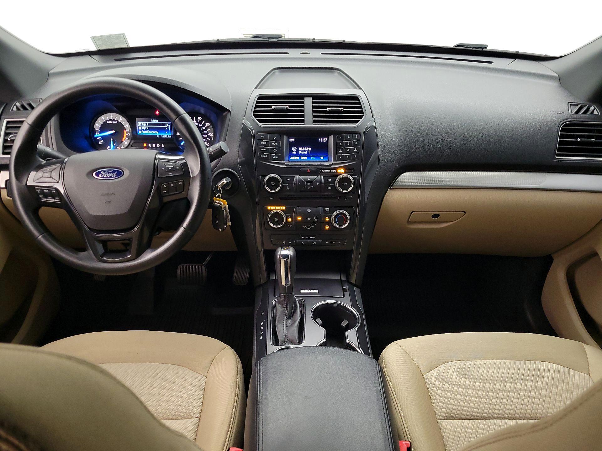 Thumbnail: 2017 Ford Explorer - 9