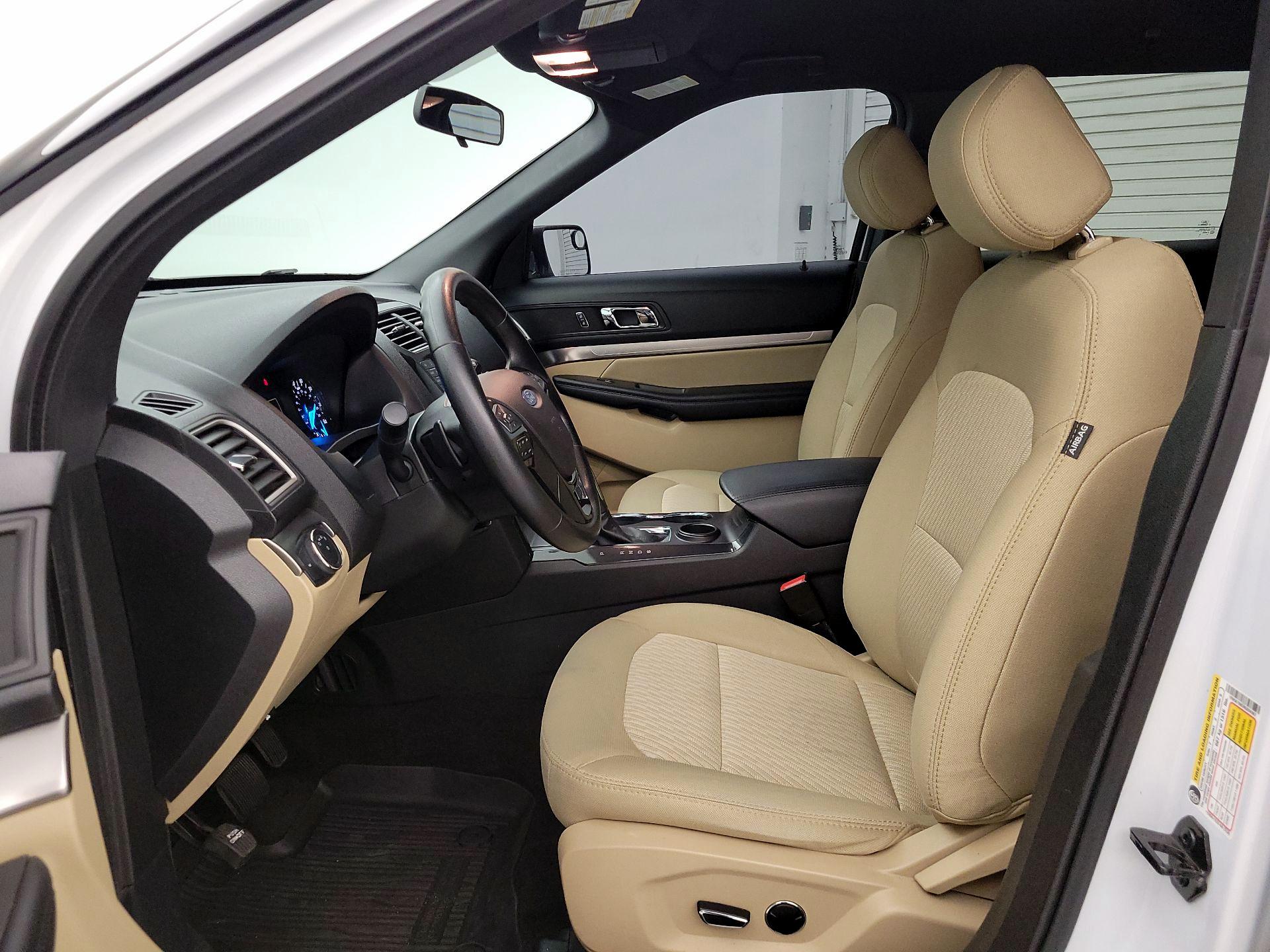 Thumbnail: 2017 Ford Explorer - 11