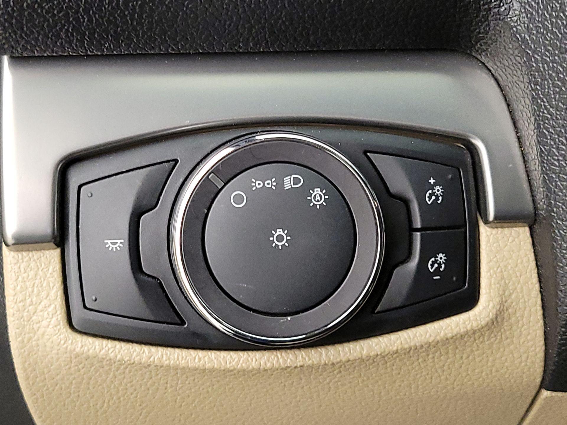 Thumbnail: 2017 Ford Explorer - 13