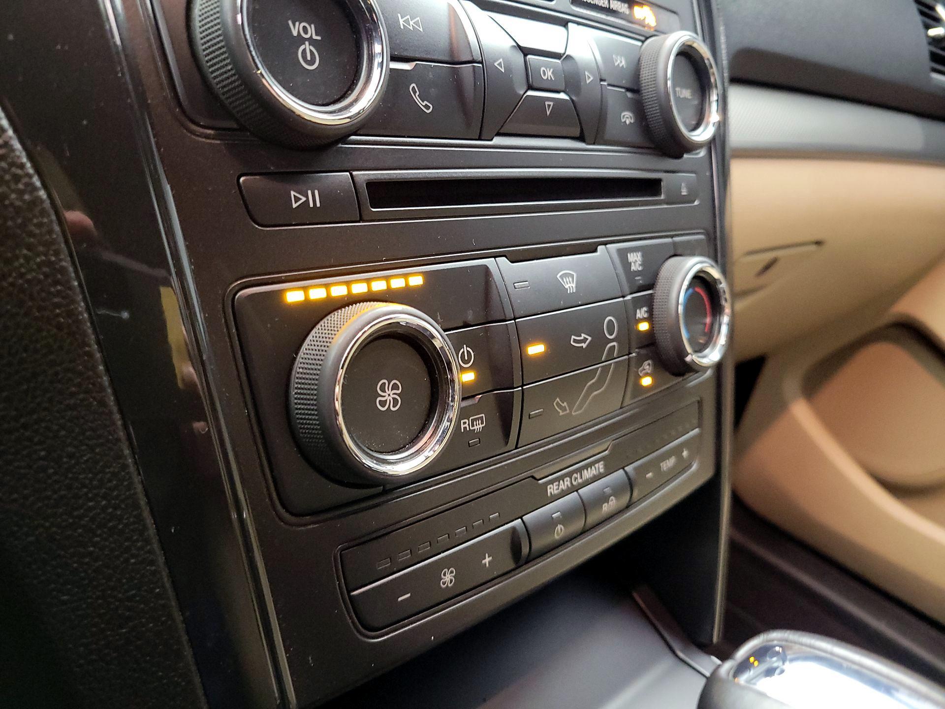 Thumbnail: 2017 Ford Explorer - 16