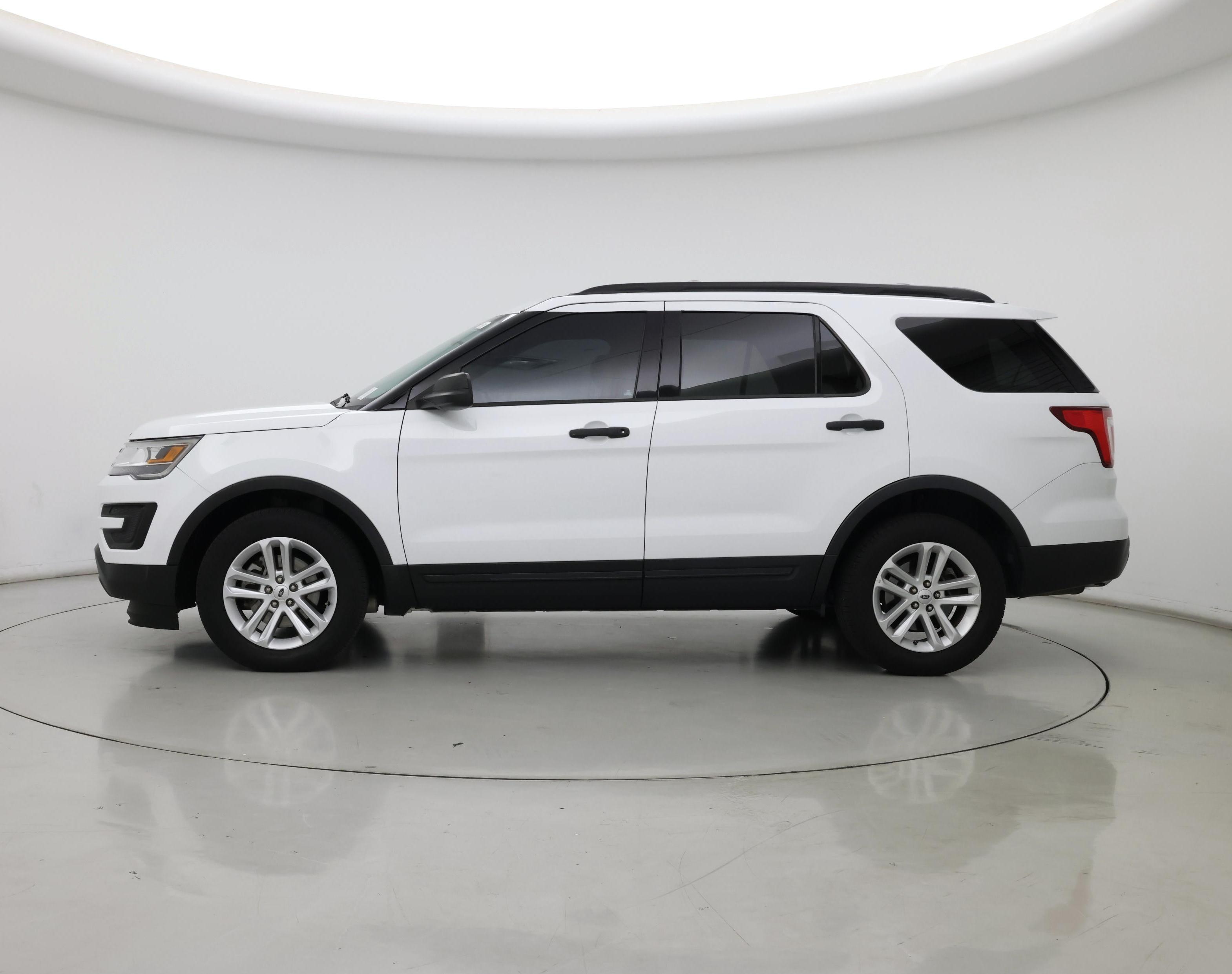 Thumbnail: 2017 Ford Explorer - 3