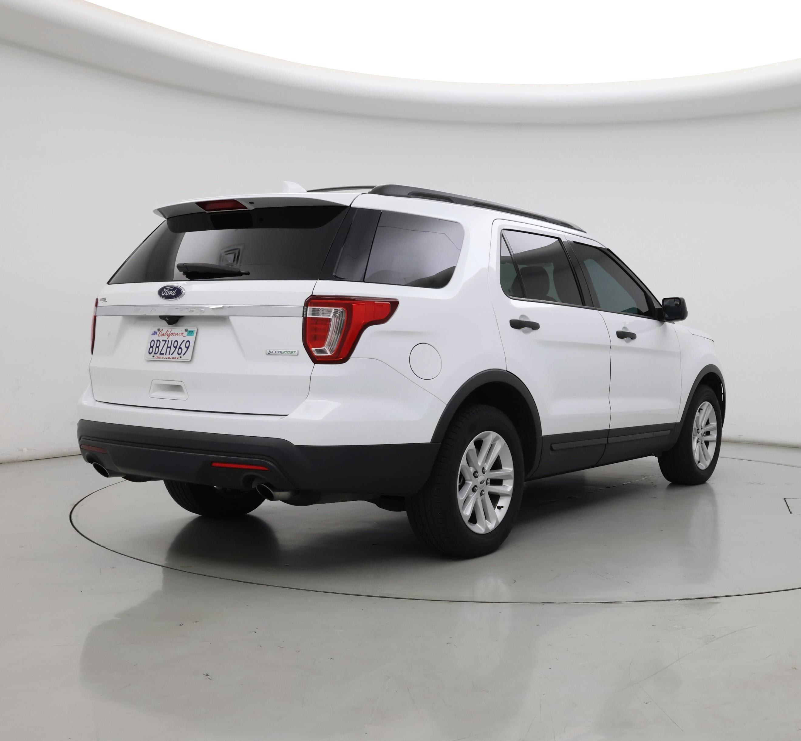 Thumbnail: 2017 Ford Explorer - 8