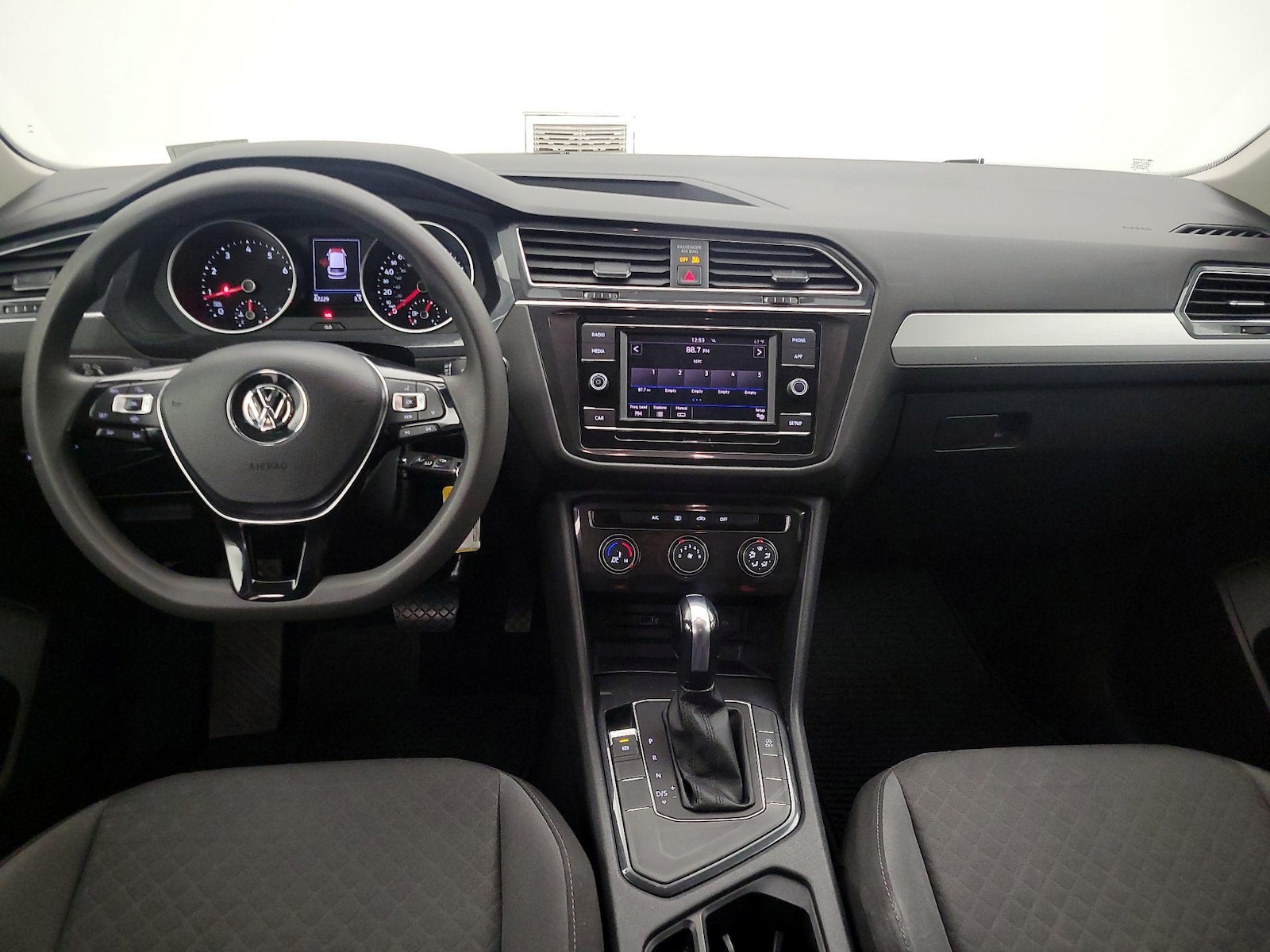2019 Volkswagen Tiguan S - Photo 10