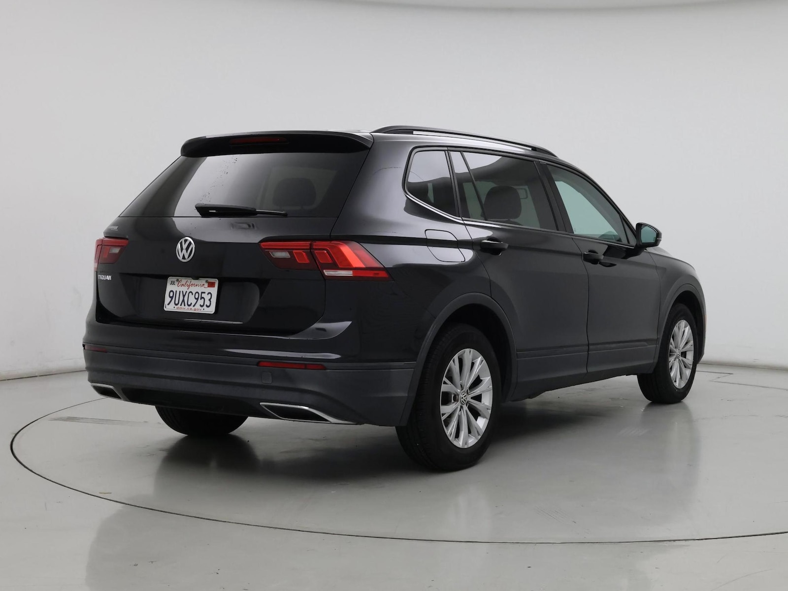 2019 Volkswagen Tiguan S - Photo 9