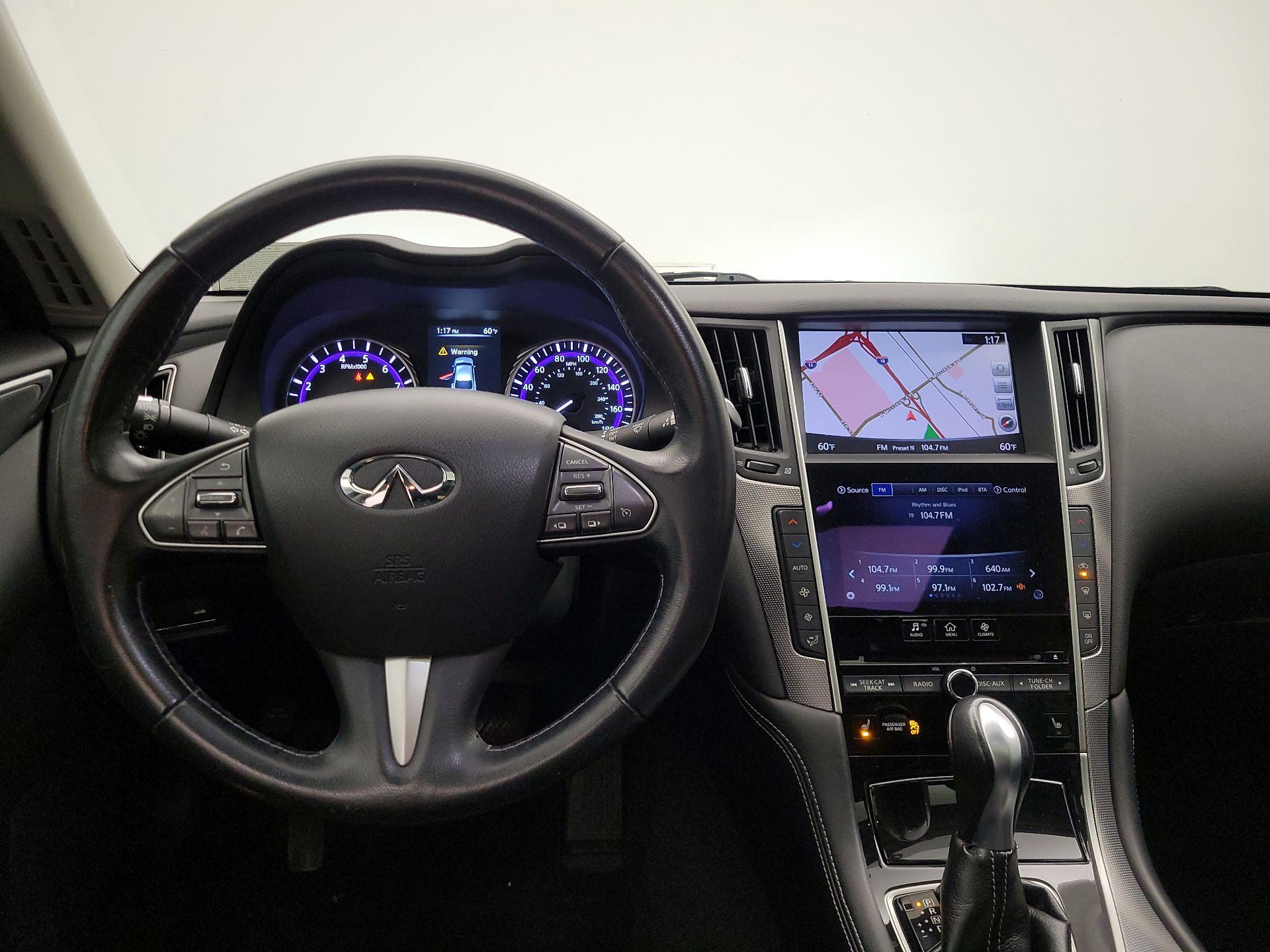 Thumbnail: 2015 INFINITI Q50 - 10