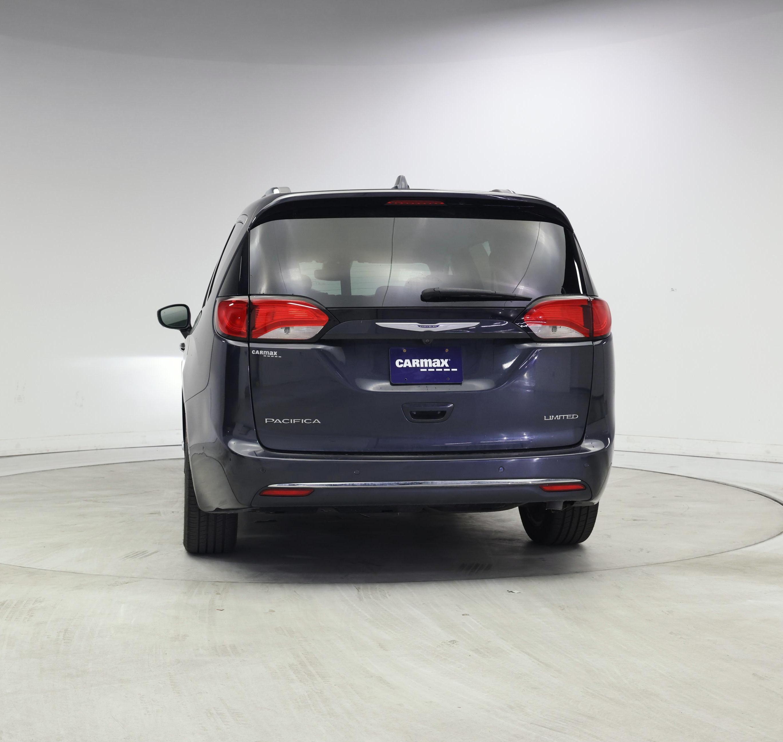 Thumbnail: 2020 Chrysler Pacifica - 6