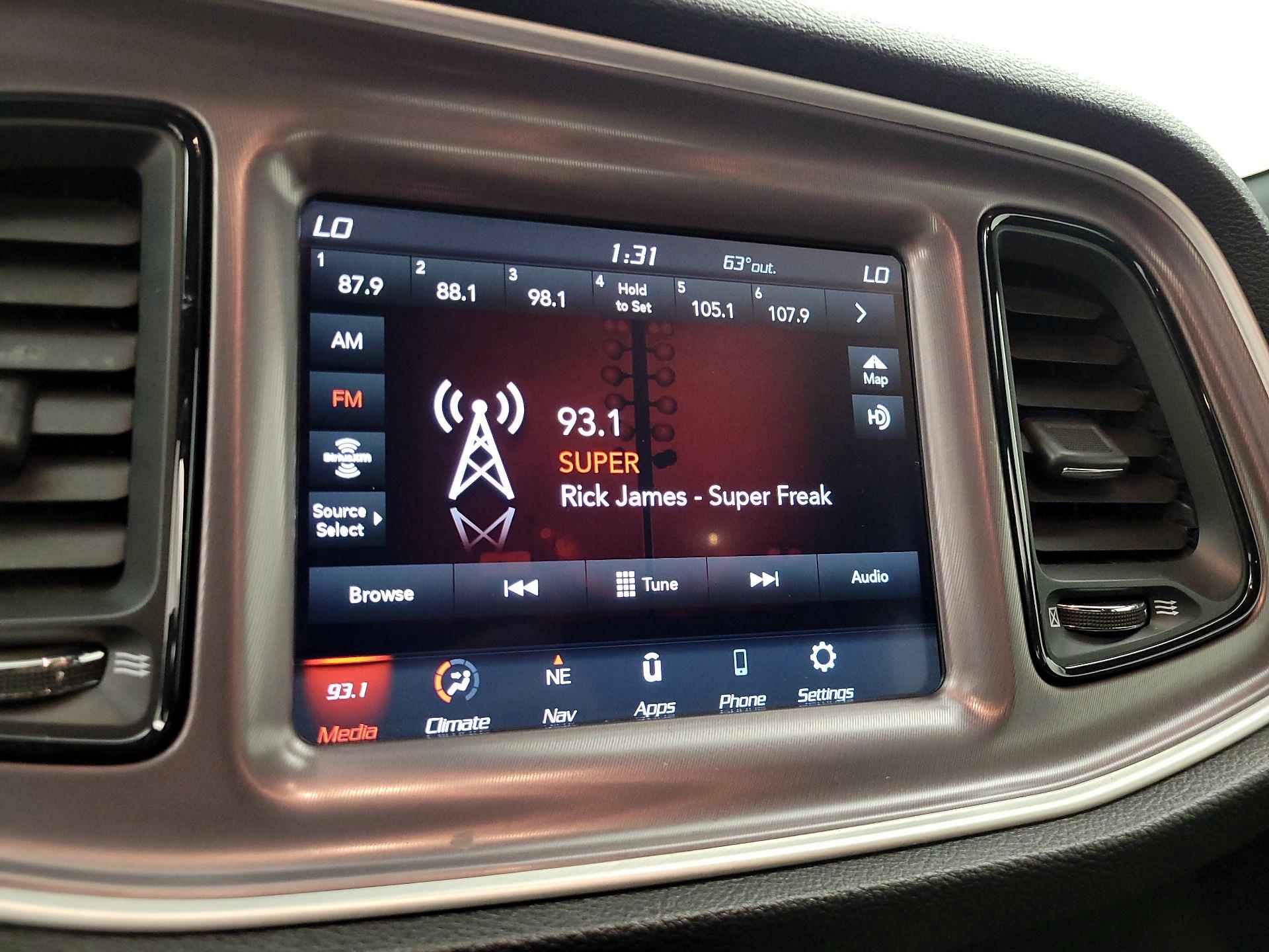 Thumbnail: 2021 Dodge Challenger - 16